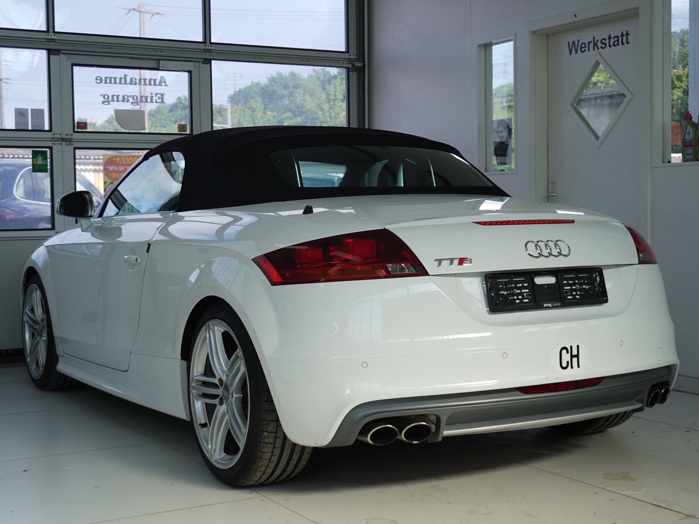 AUDI TTS Roadster 2.0 TFSI quattro S-tronic-image-2