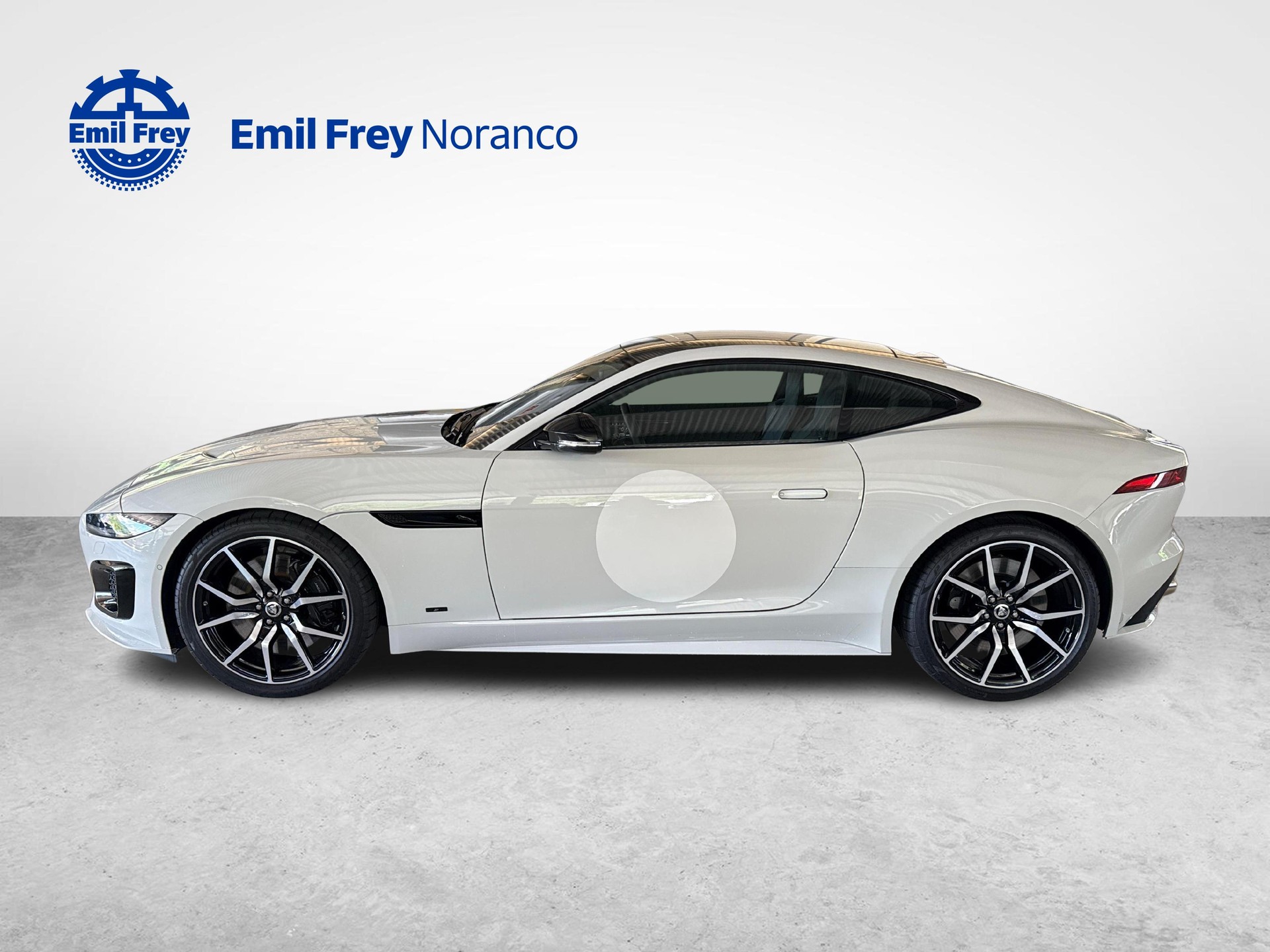 JAGUAR F-Type Coupé 5.0 V8 R AWD - Ruote invernali incluse-image-1