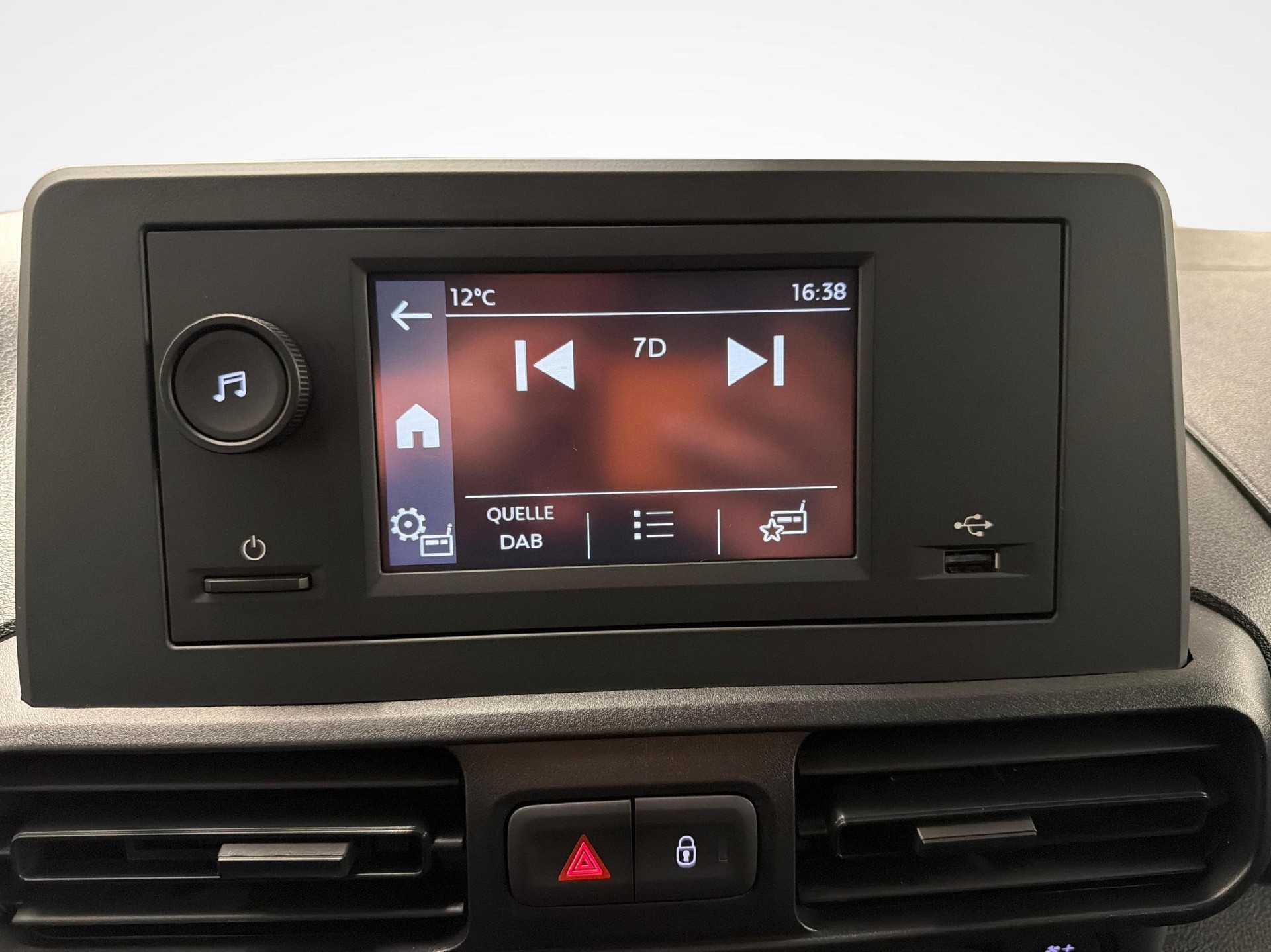 CITROEN e-Berlingo M erhöhte Nutzlast 50kWh Swiss Edition-image-14