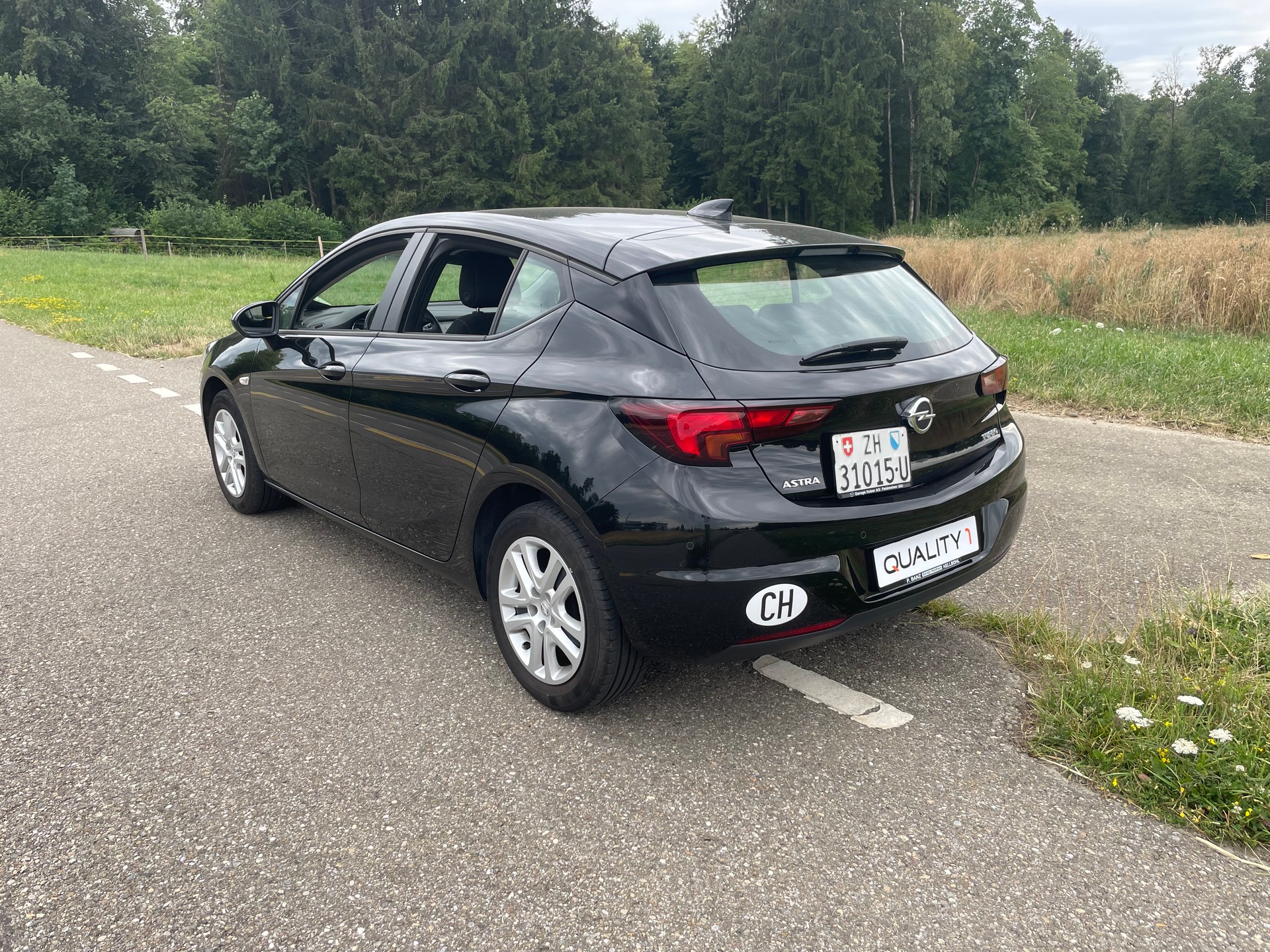 OPEL Astra 1.4i Turbo Enjoy Automatic-image-5