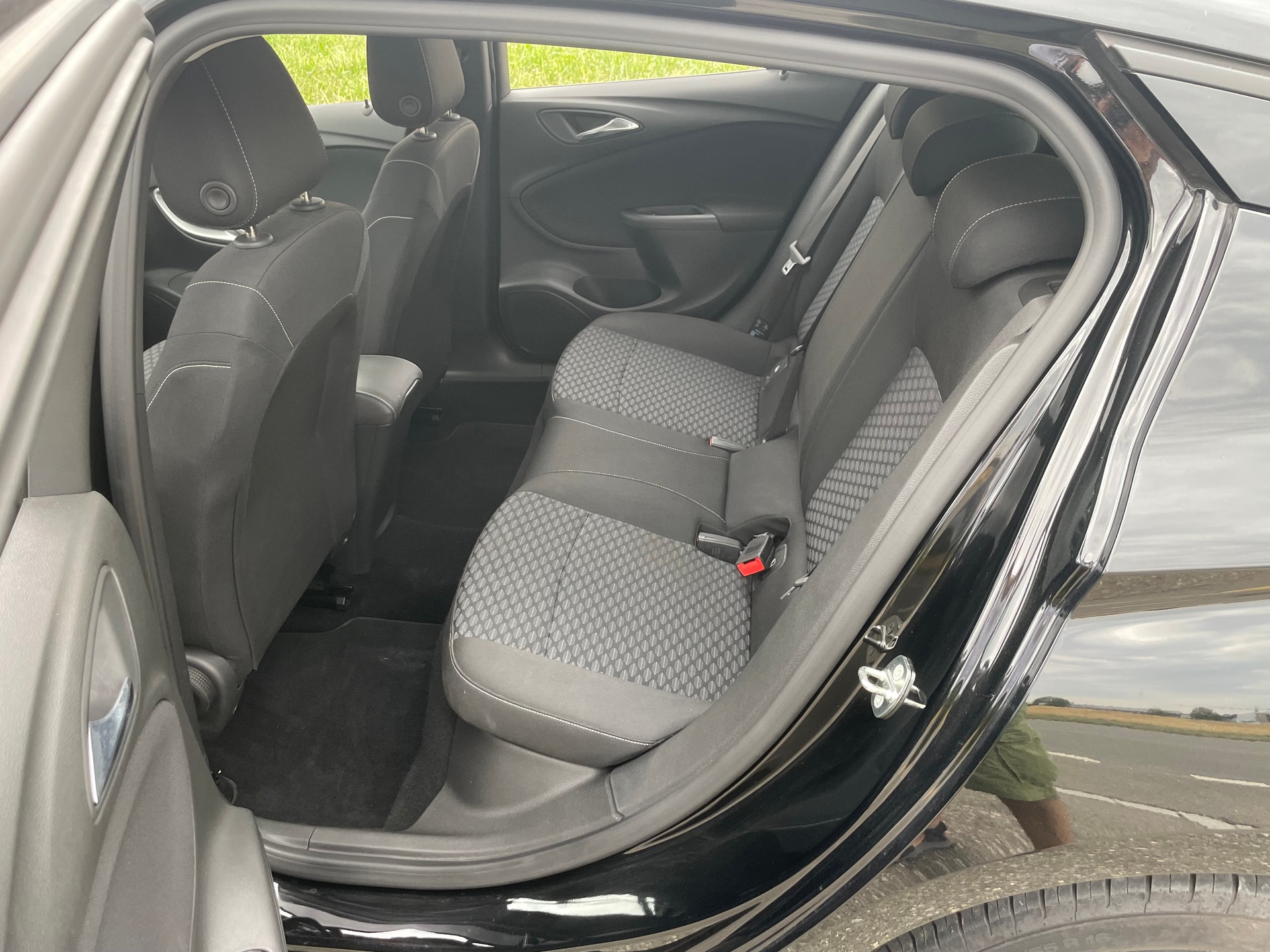 OPEL Astra 1.4i Turbo Enjoy Automatic-image-10
