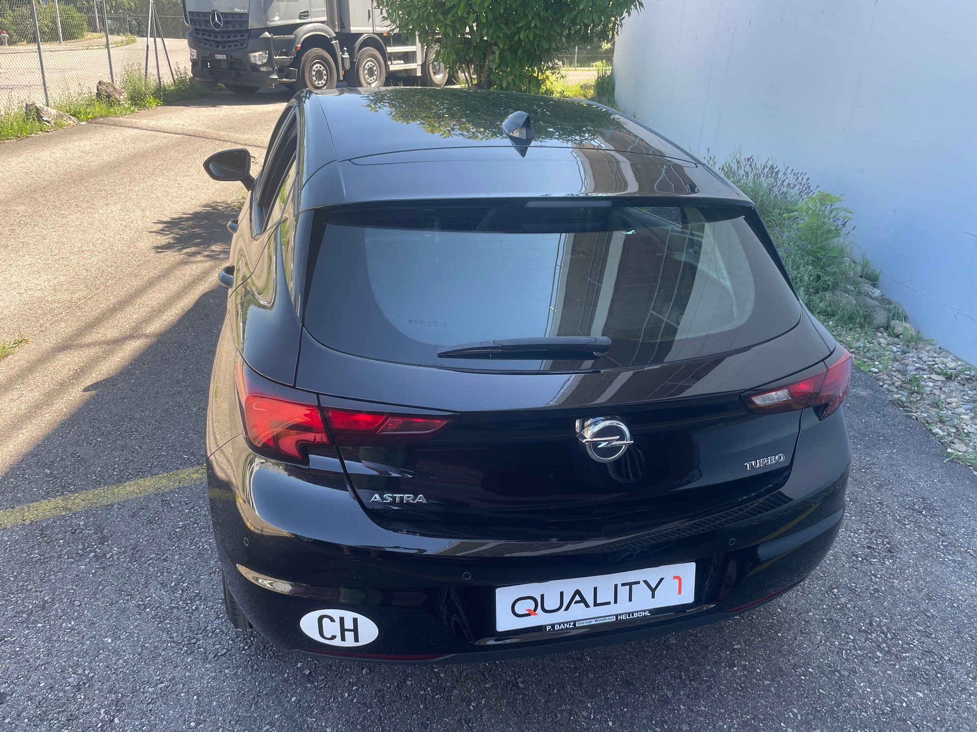 OPEL Astra 1.4i Turbo Enjoy Automatic-image-4