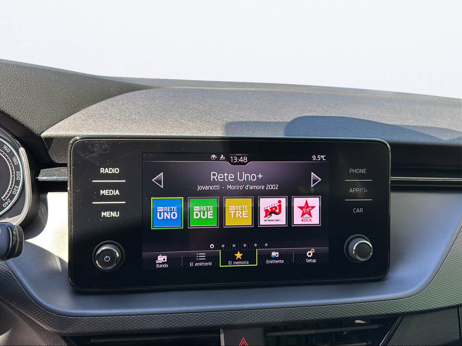 SKODA Scala 1.0 TSI Ambition-image-12