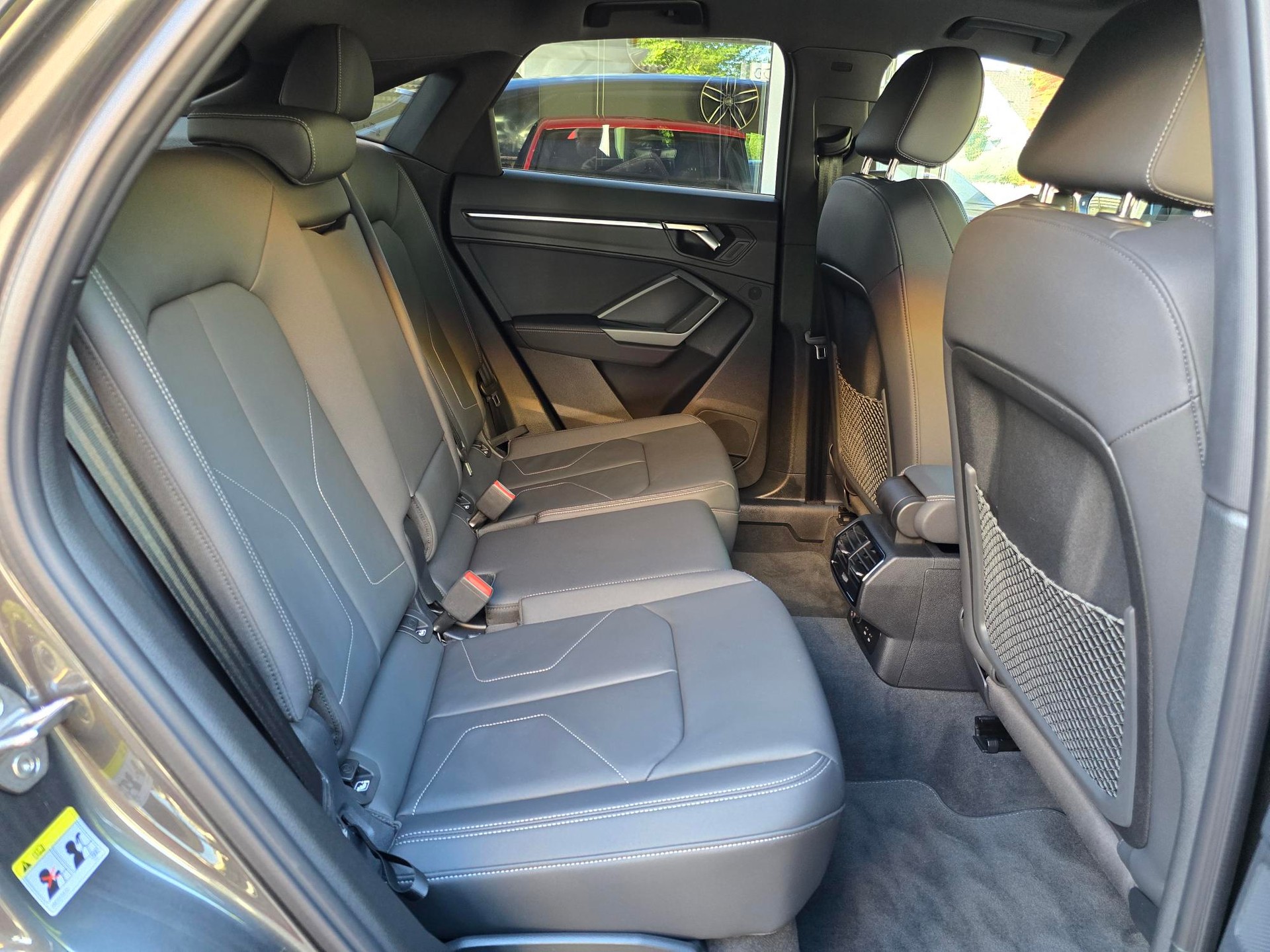 AUDI Q3 Sportback 45 TFSI S line quattro S-tronic-image-9