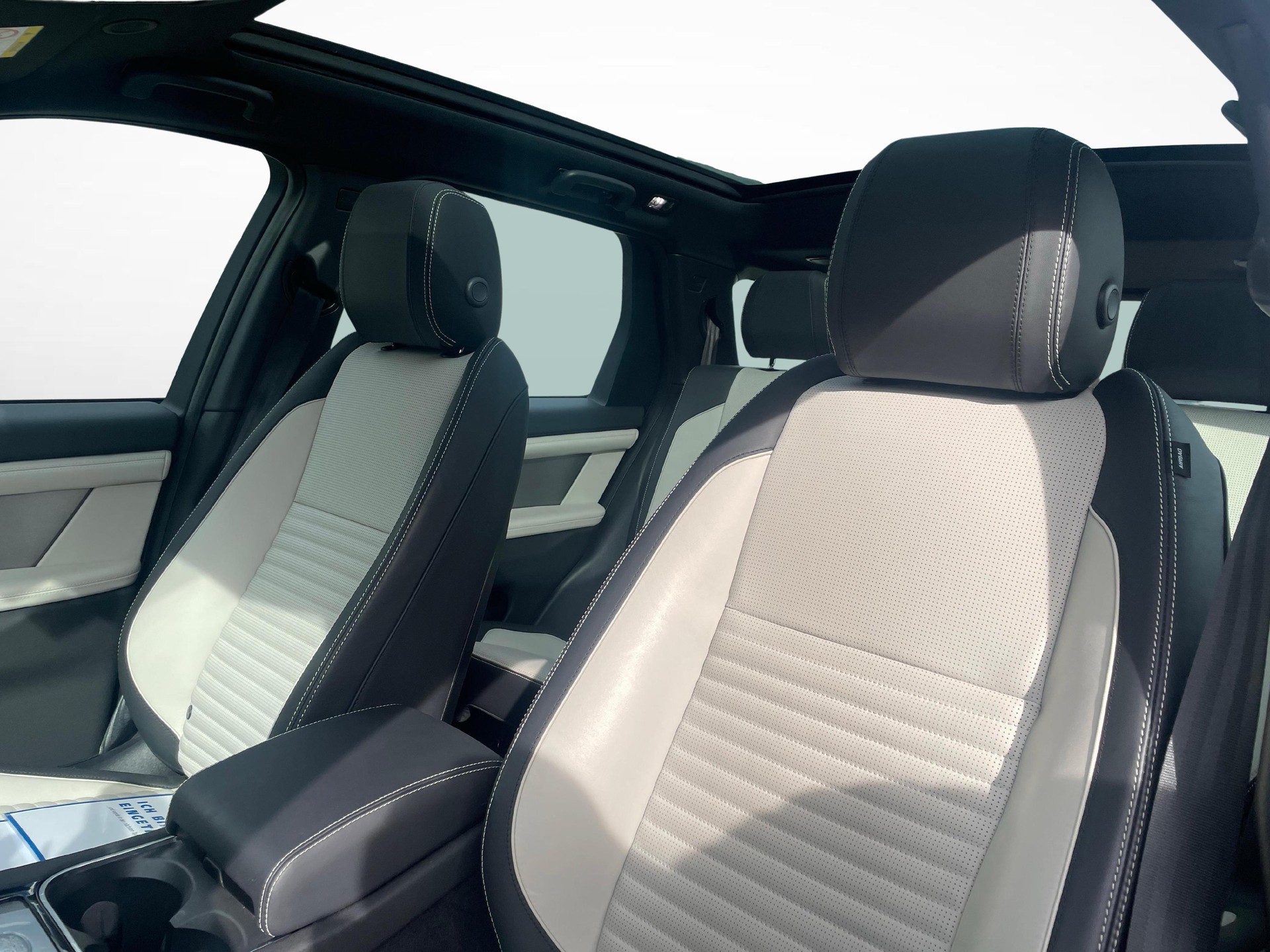 LAND ROVER Discovery Sport 1.5 T 300e SE | Anhängerkupplung | Panoramadach-image-8