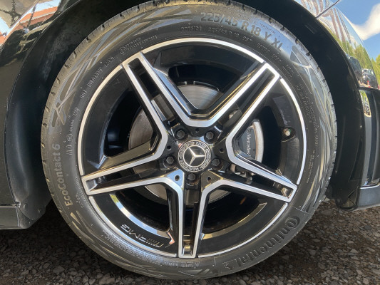 MERCEDES-BENZ A 200 AMG Line-image-7