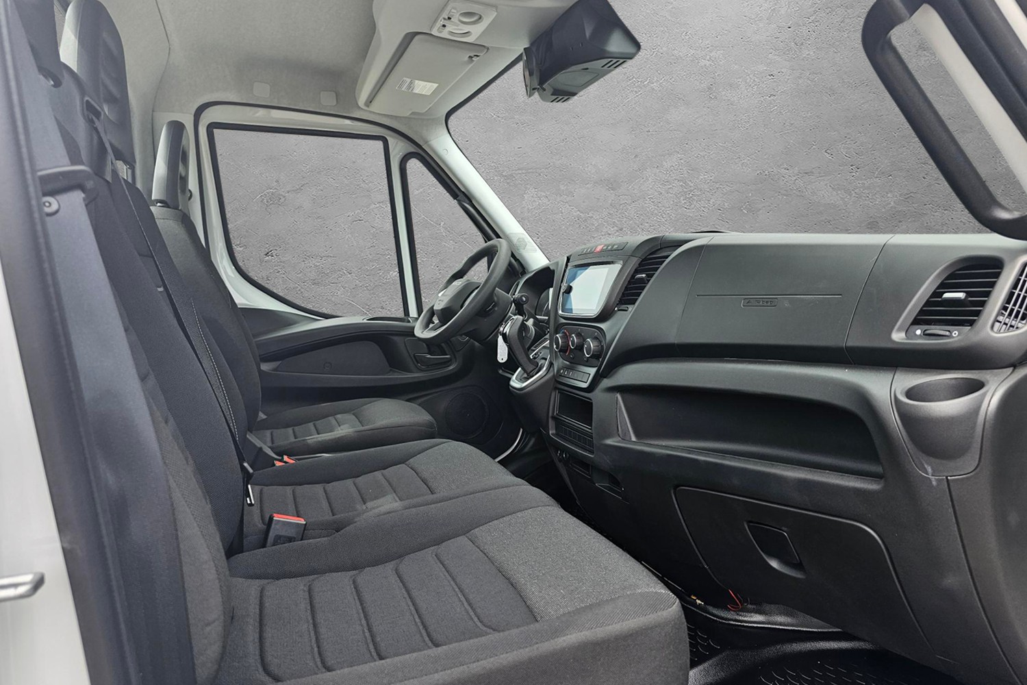 IVECO 35C16HA8-image-11
