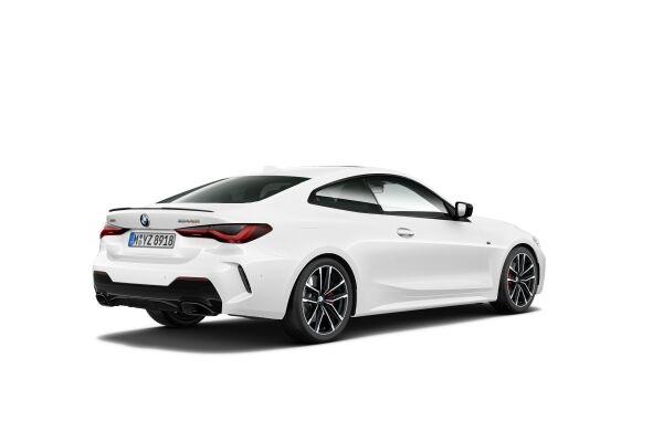 BMW M440i xDrive Coupé-image-1