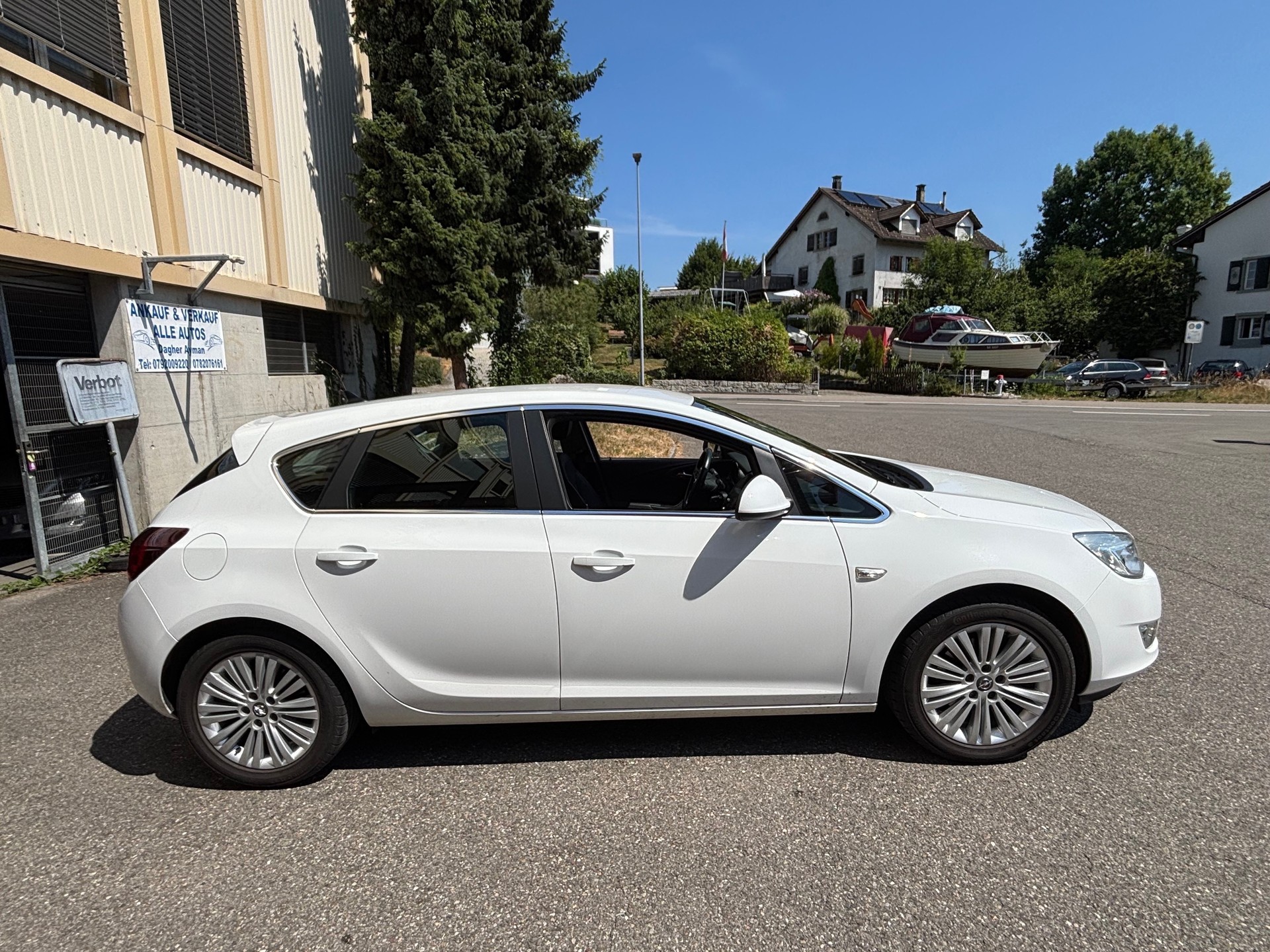 OPEL Astra 1.6i 16V Turbo Cosmo-image-6