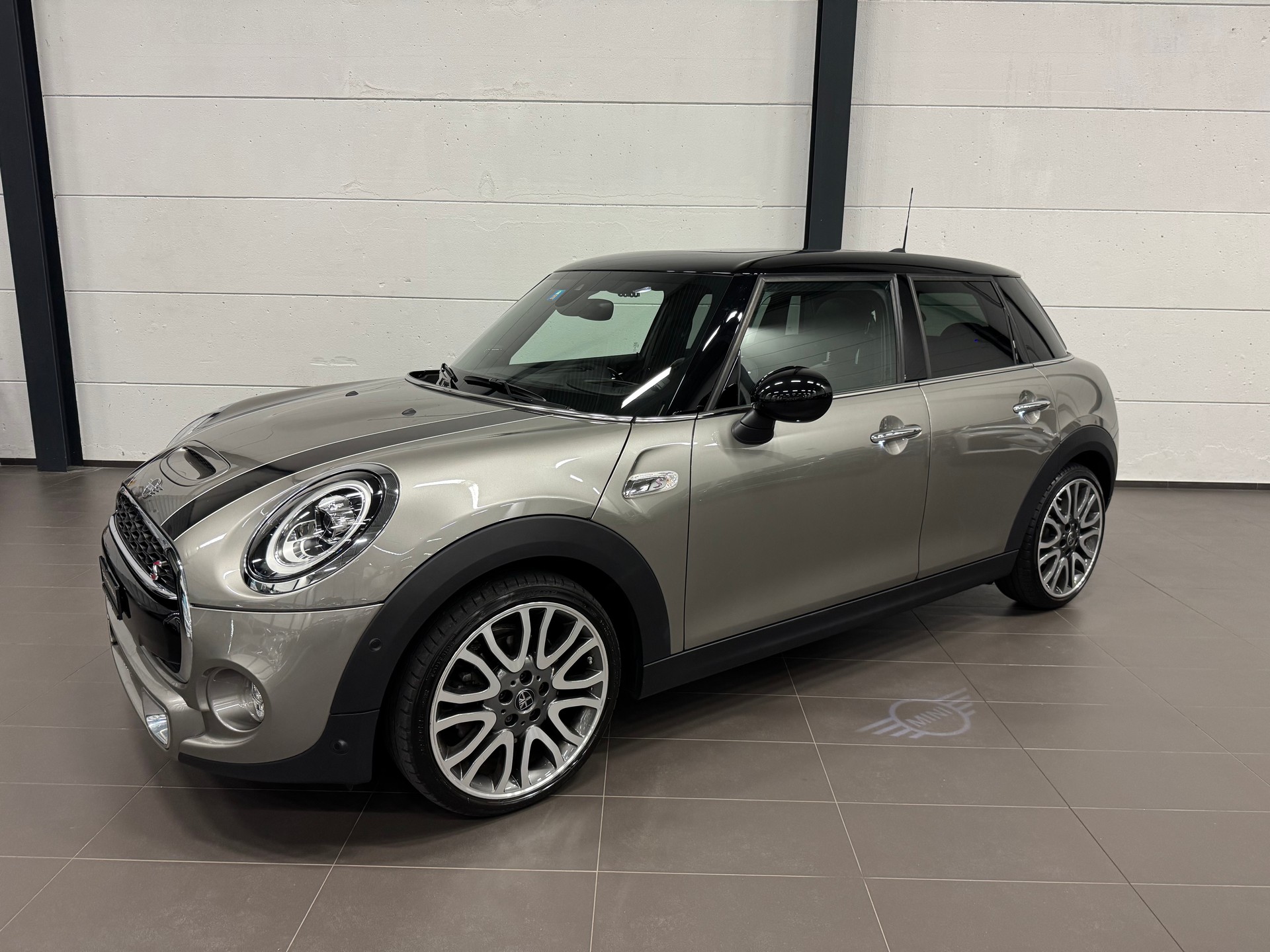 MINI Cooper S-image-2