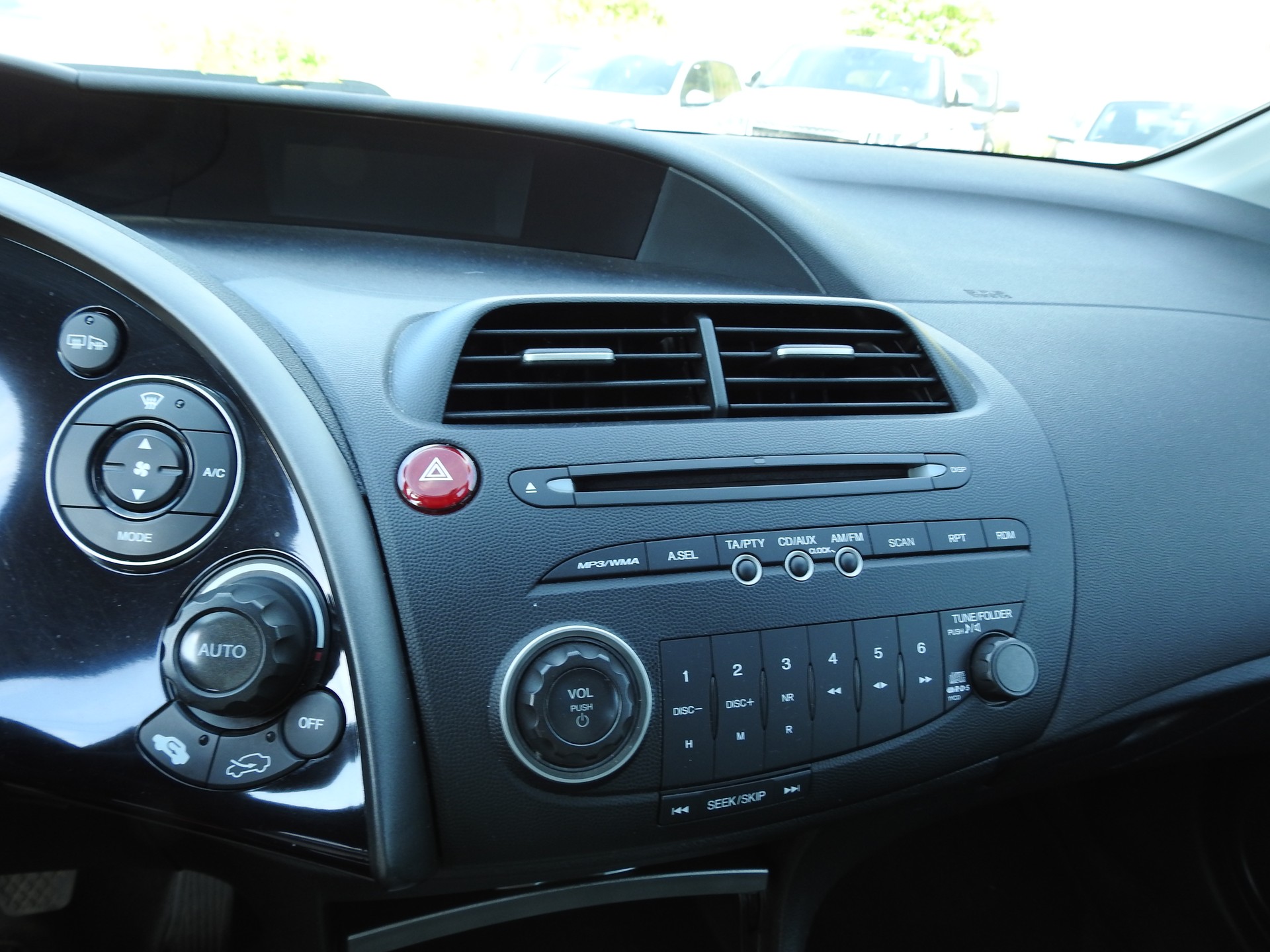 HONDA Civic 2.2 i-CTDi Comfort-image-22