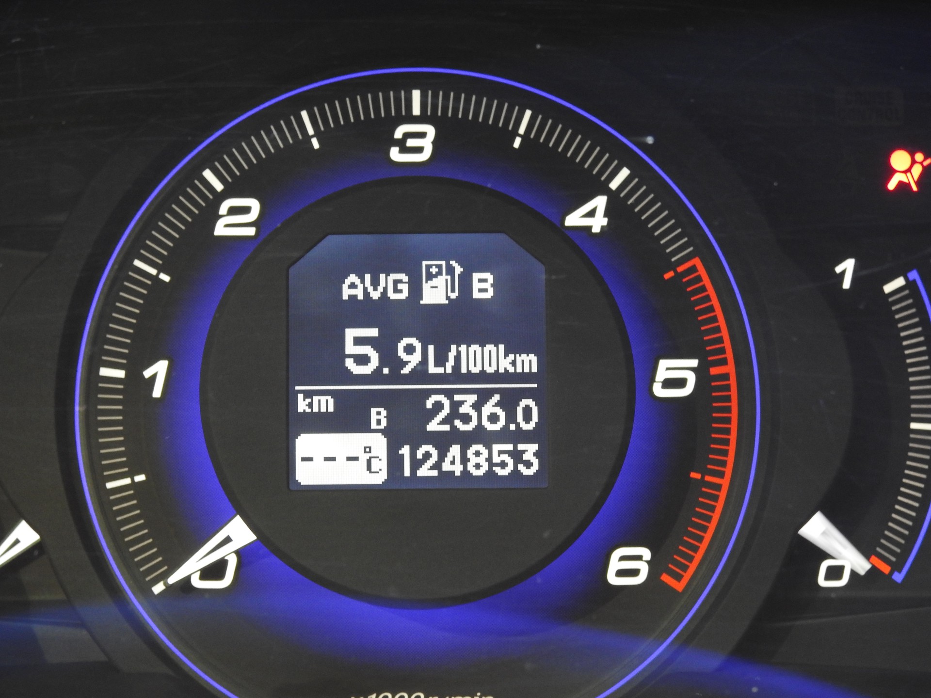 HONDA Civic 2.2 i-CTDi Comfort-image-23
