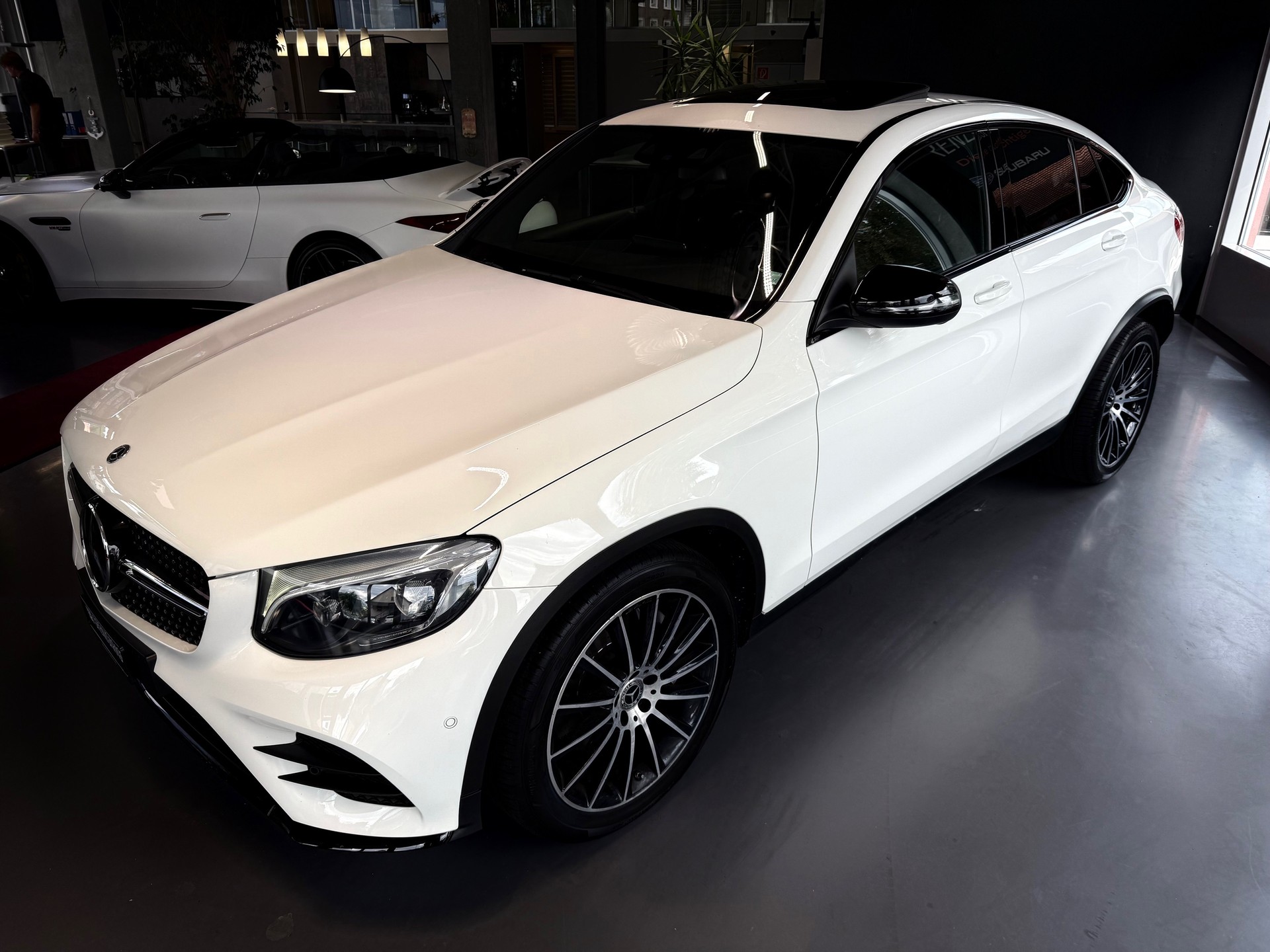 MERCEDES-BENZ GLC Coupé 350 d AMG Line 4Matic 9G-Tronic-image-2