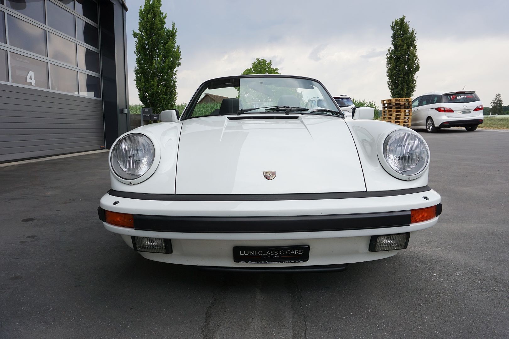 PORSCHE 911 Carrera Cabrio-image-9