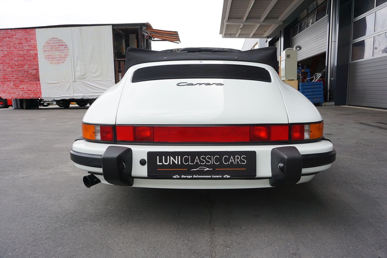PORSCHE 911 Carrera Cabrio-image-4