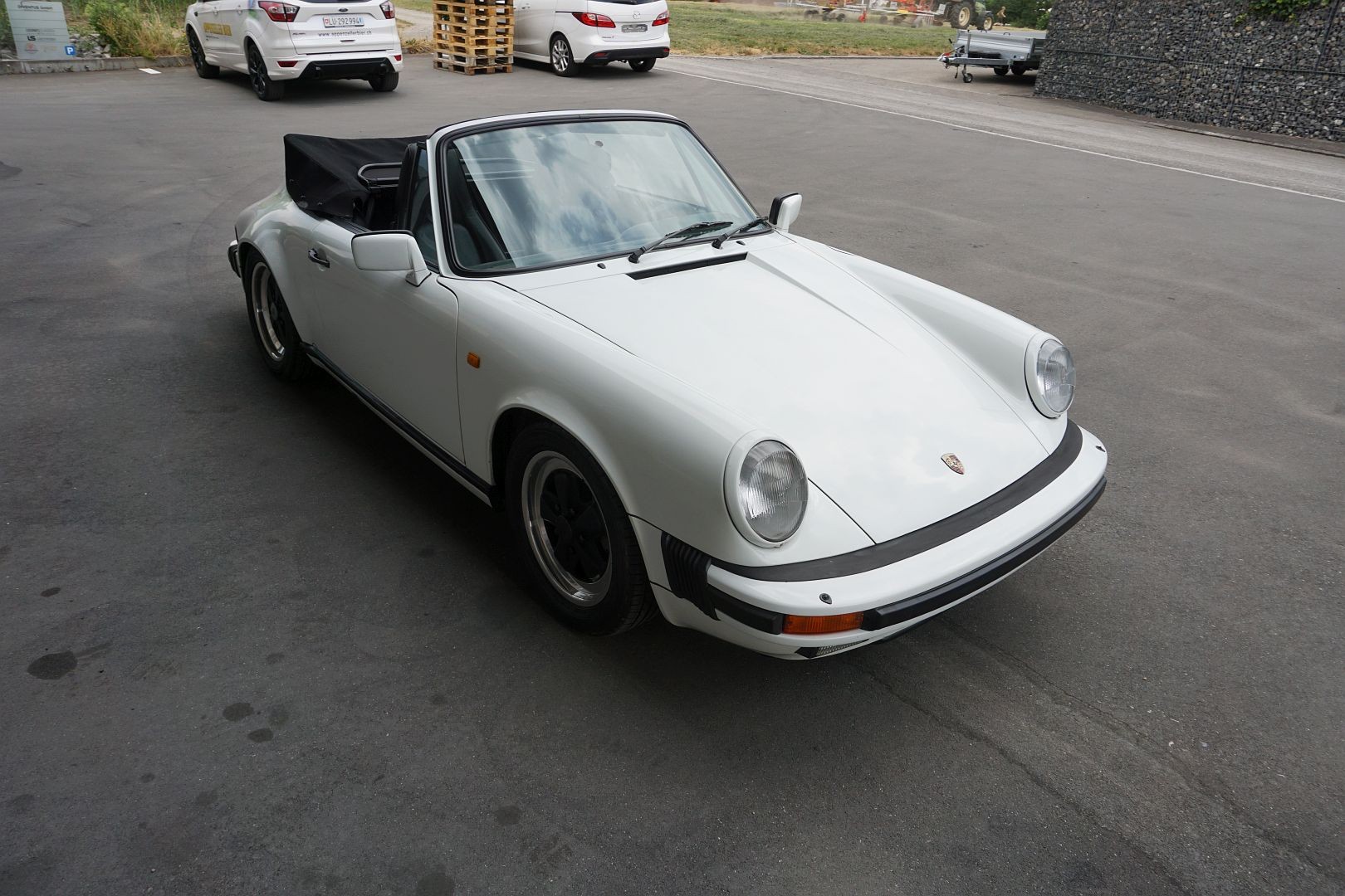 PORSCHE 911 Carrera Cabrio-image-7