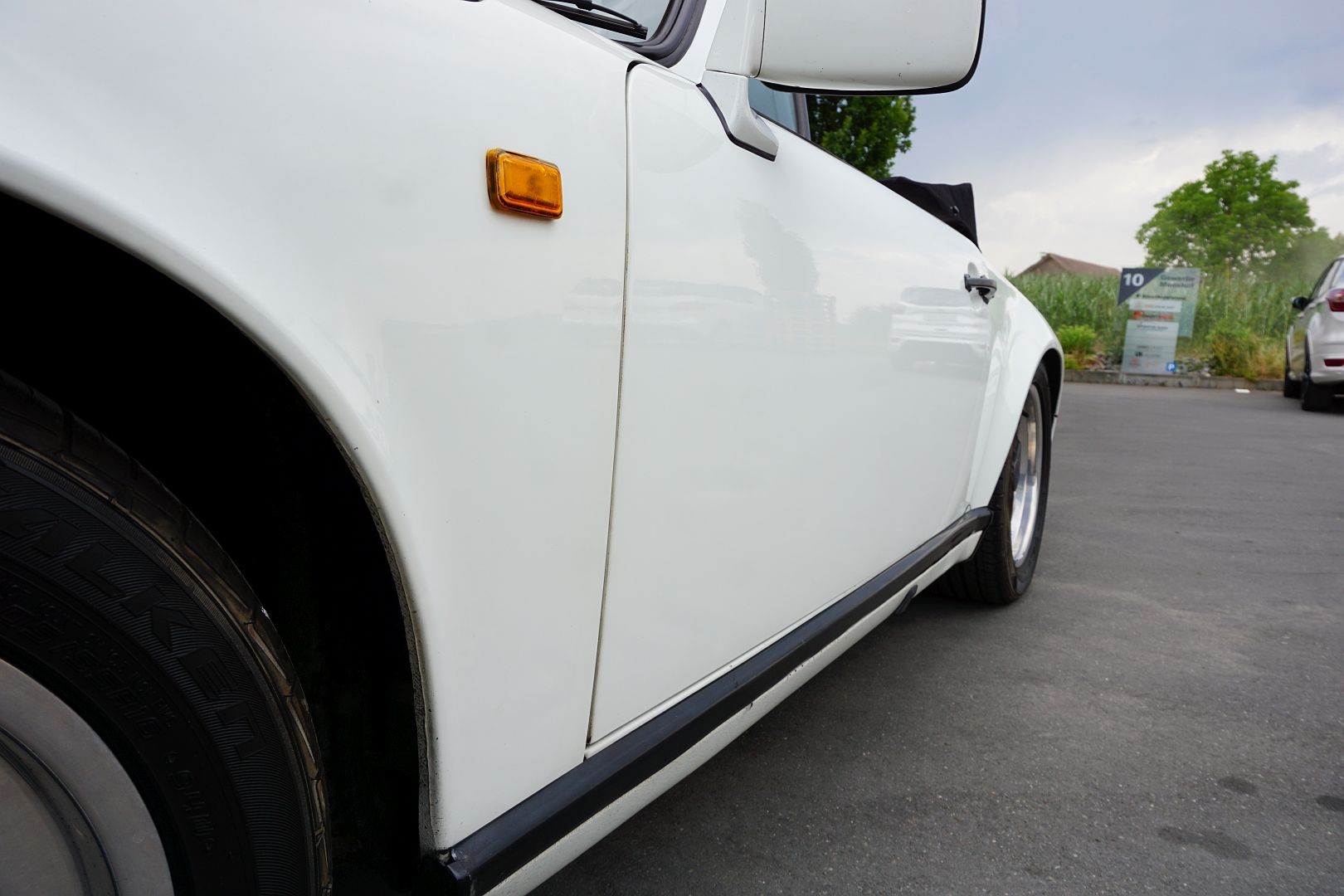 PORSCHE 911 Carrera Cabrio-image-11