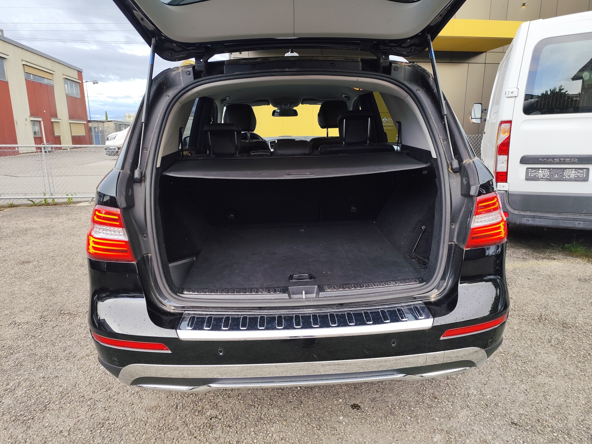 MERCEDES-BENZ ML 350 BlueTEC 4Matic 7G-Tronic-image-7