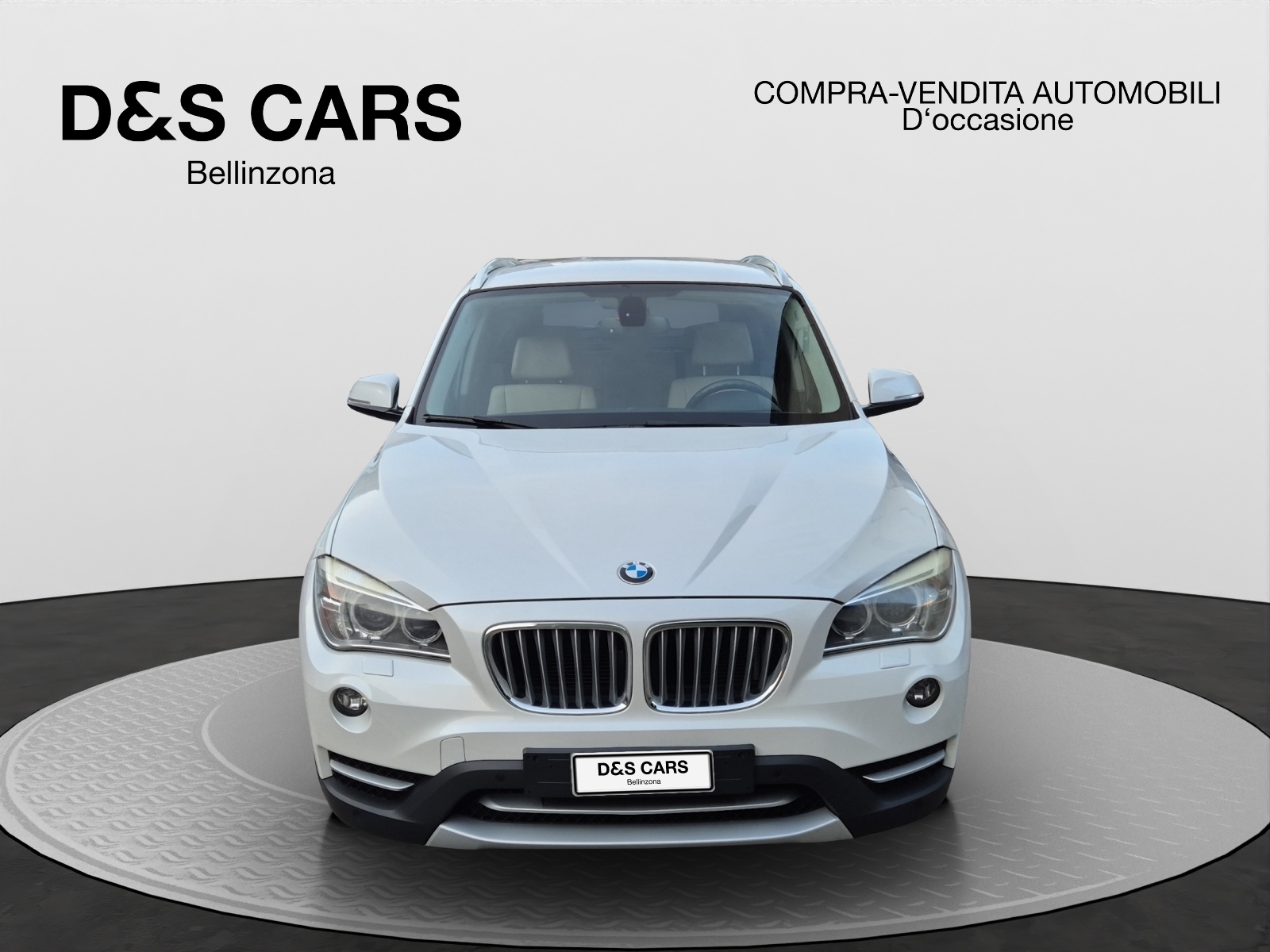BMW X1 sDrive 18i Sport Line-image-1