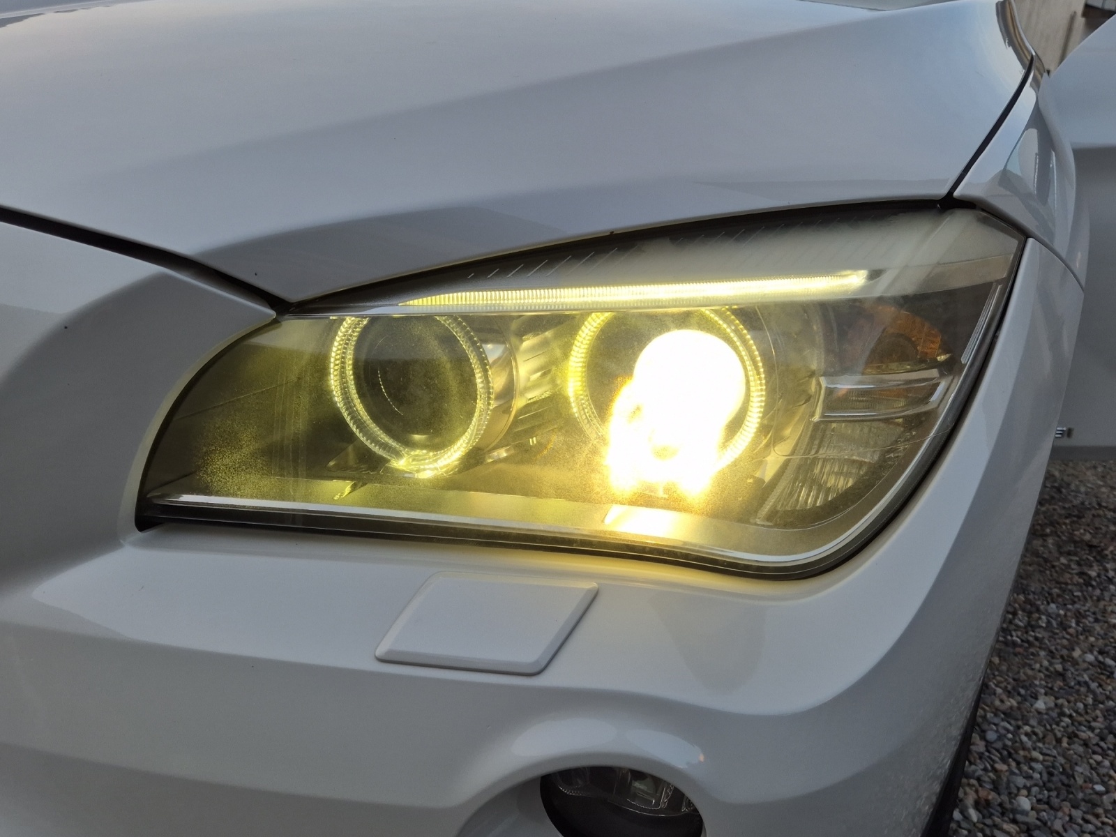 BMW X1 sDrive 18i Sport Line-image-8