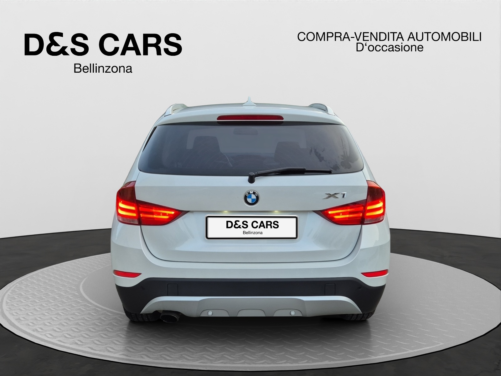 BMW X1 sDrive 18i Sport Line-image-4