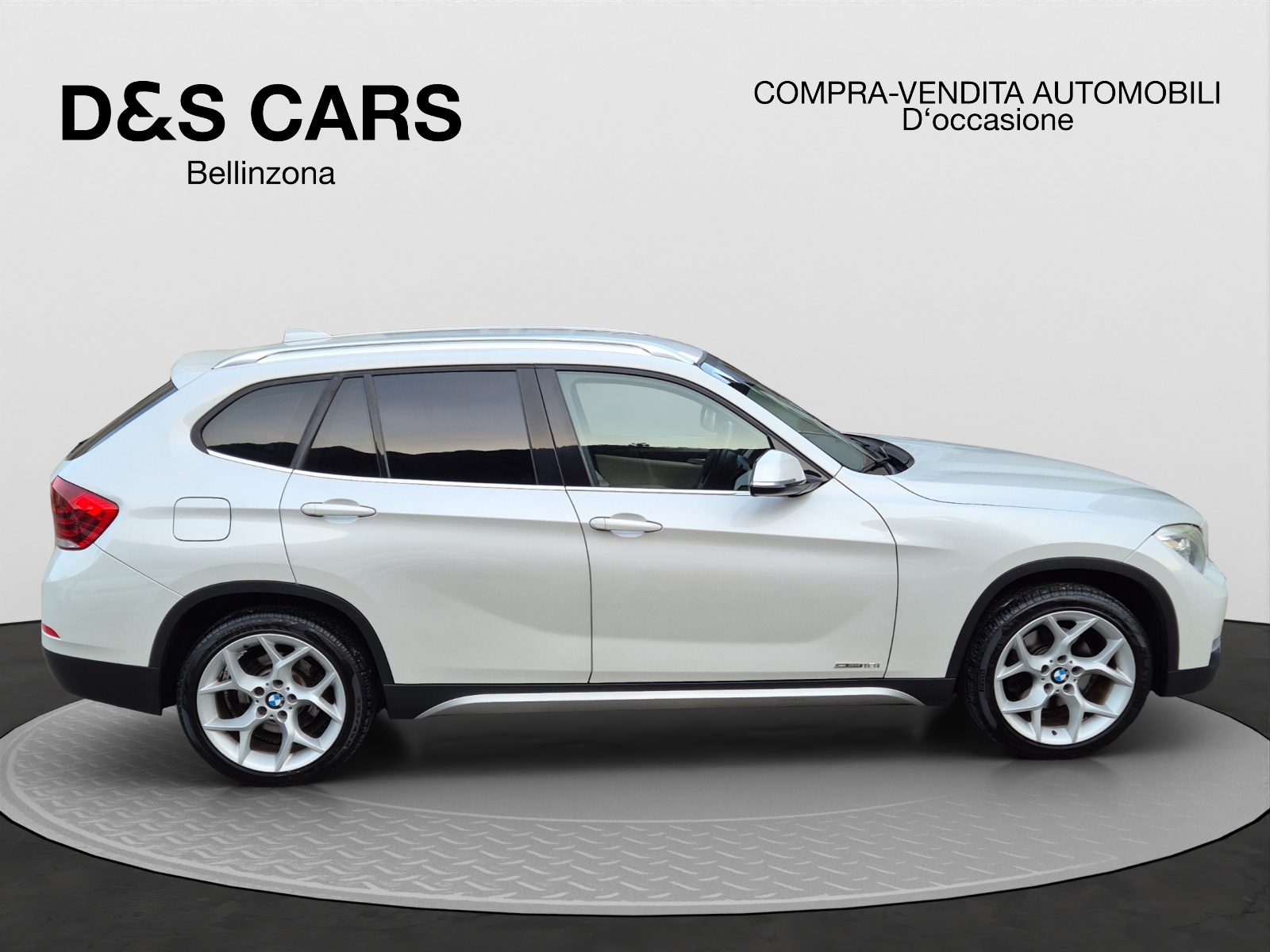 BMW X1 sDrive 18i Sport Line-image-6