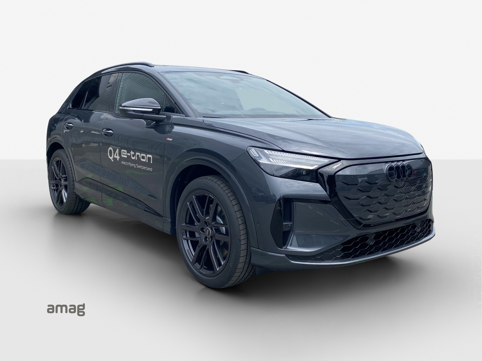 AUDI Q4 e-tron SUV quattro performance-image-5