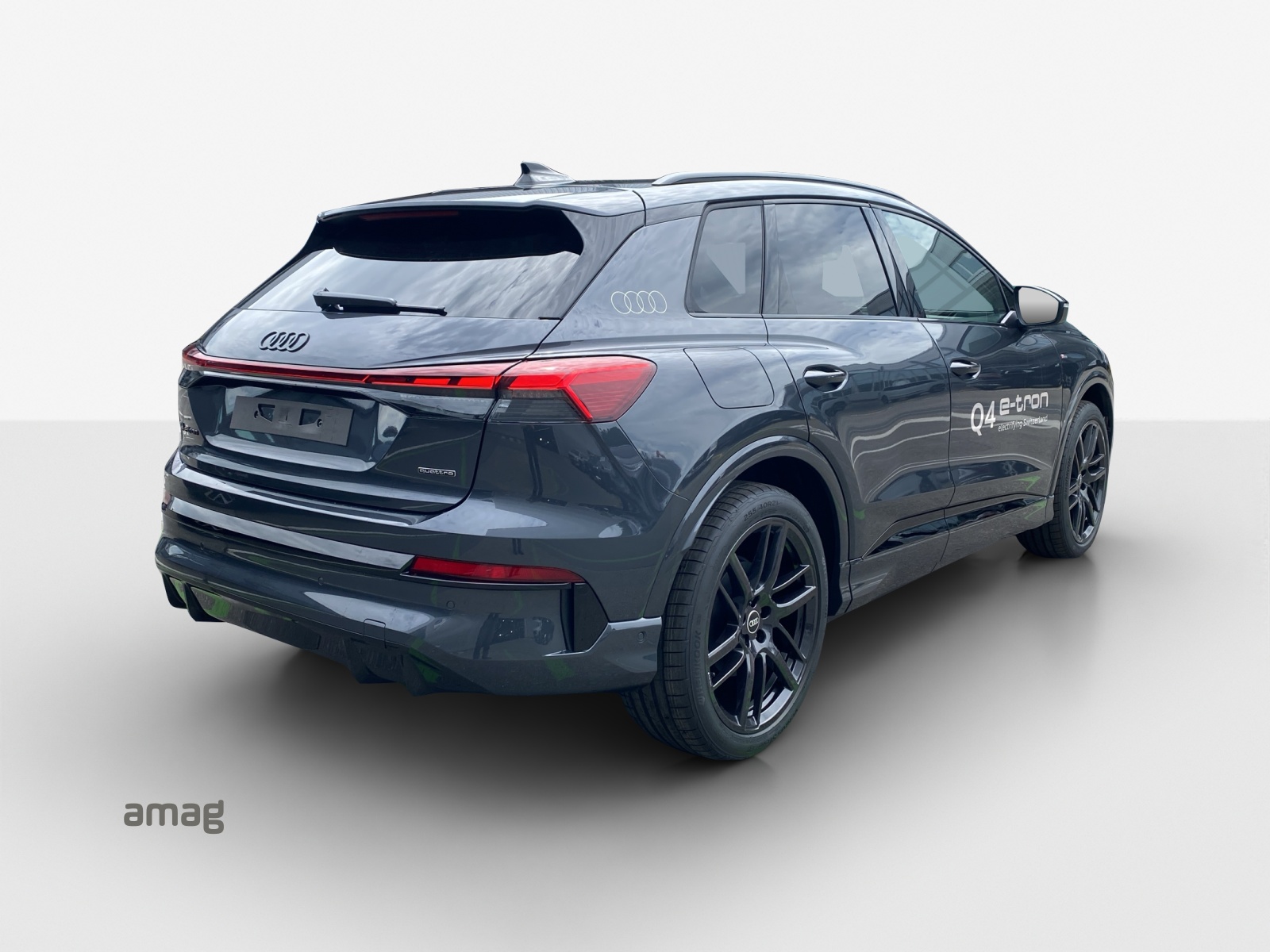 AUDI Q4 e-tron SUV quattro performance-image-4