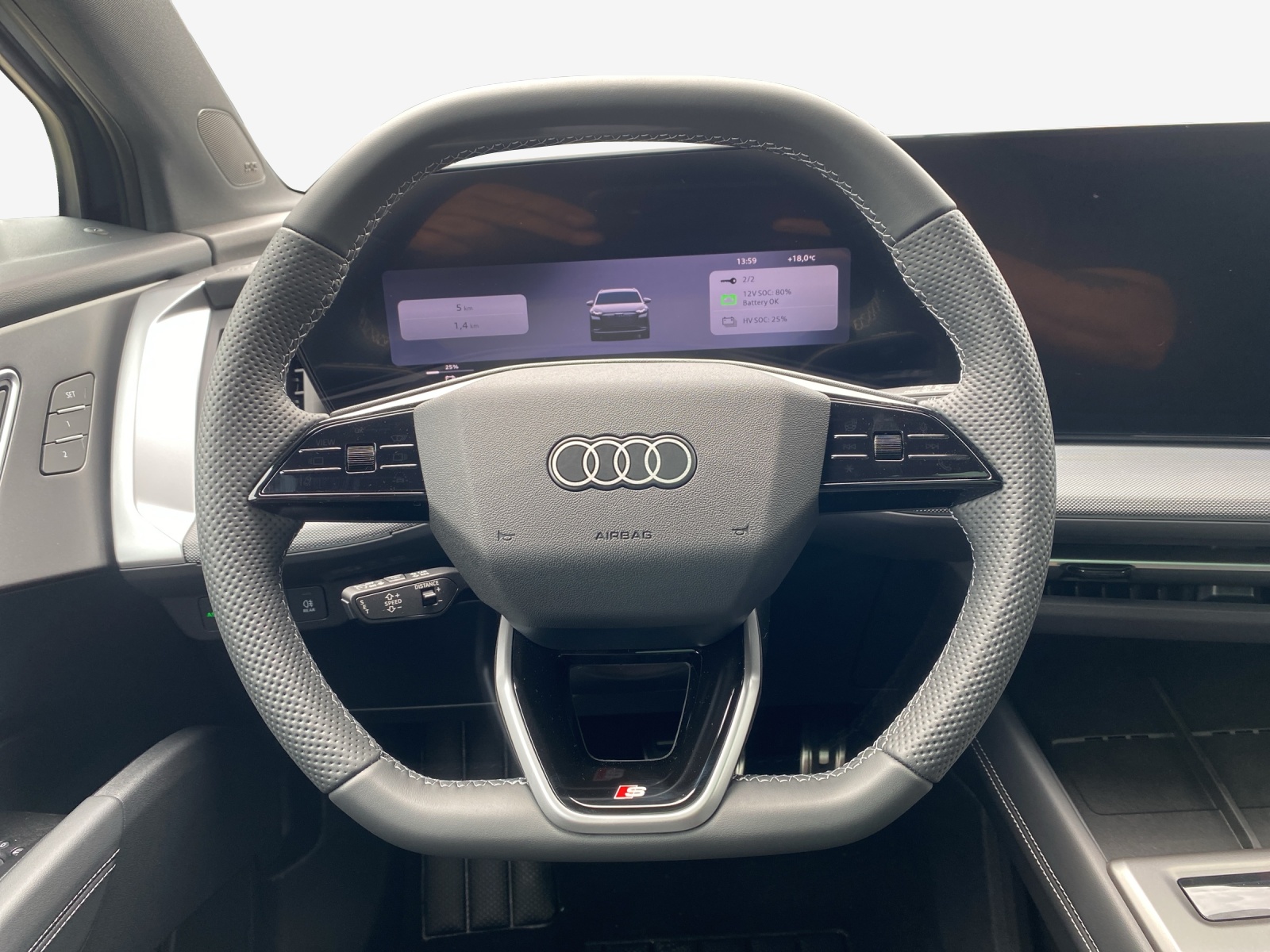 AUDI Q4 e-tron SUV quattro performance-image-9
