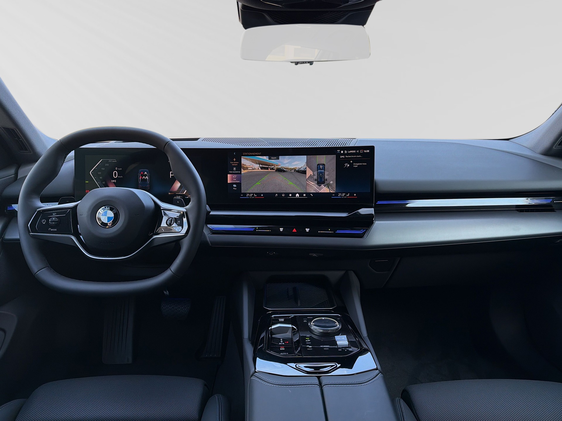 BMW 520d xDrive 48V M Sport Steptronic-image-5