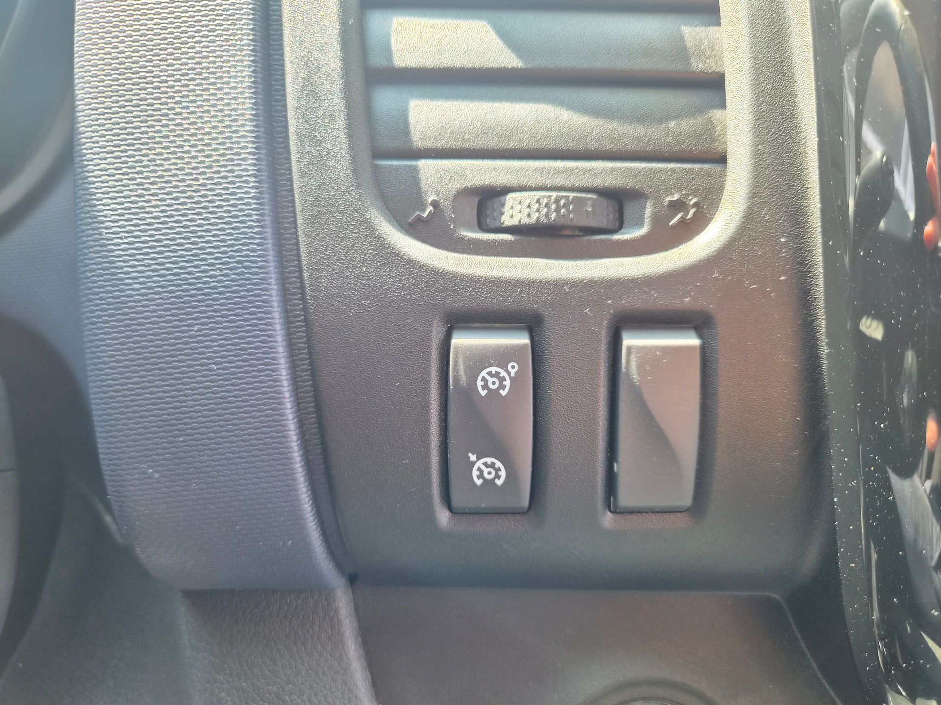 OPEL Vivaro 1.6 CDTI 2.7t L1H1-image-13