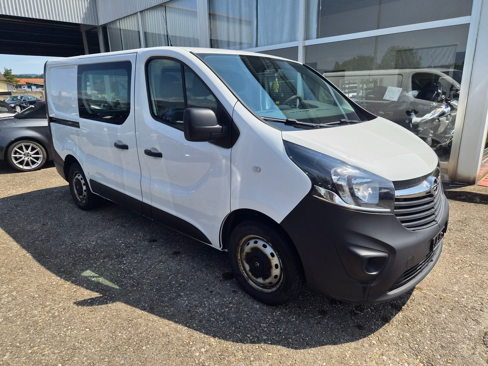 OPEL Vivaro 1.6 CDTI 2.7t L1H1-image-0