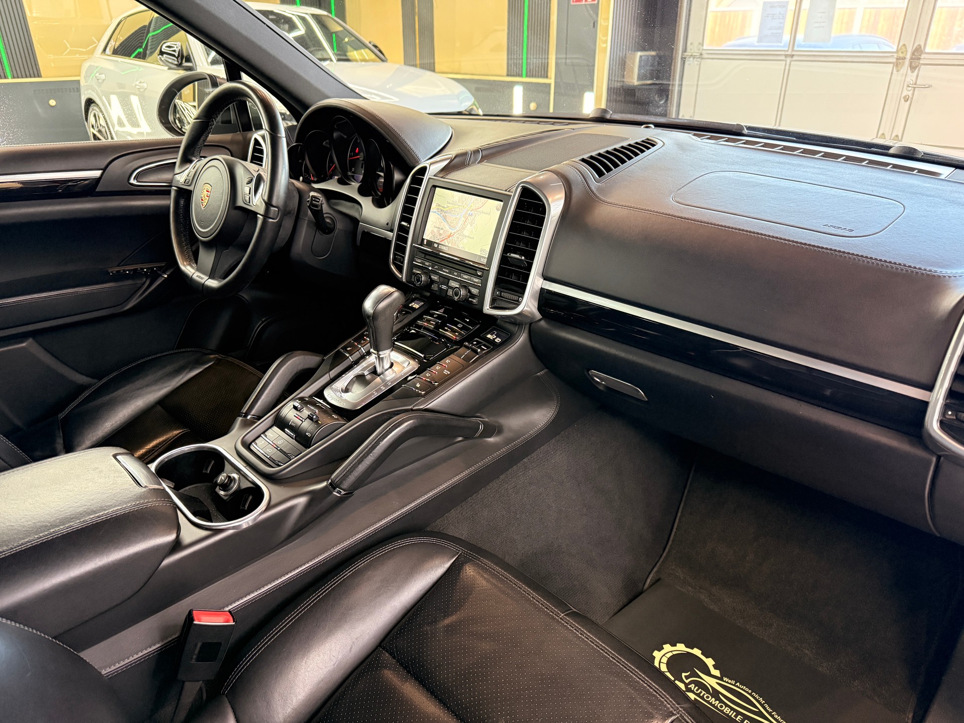 PORSCHE Cayenne 3.0 V6 TDI TipT-image-11