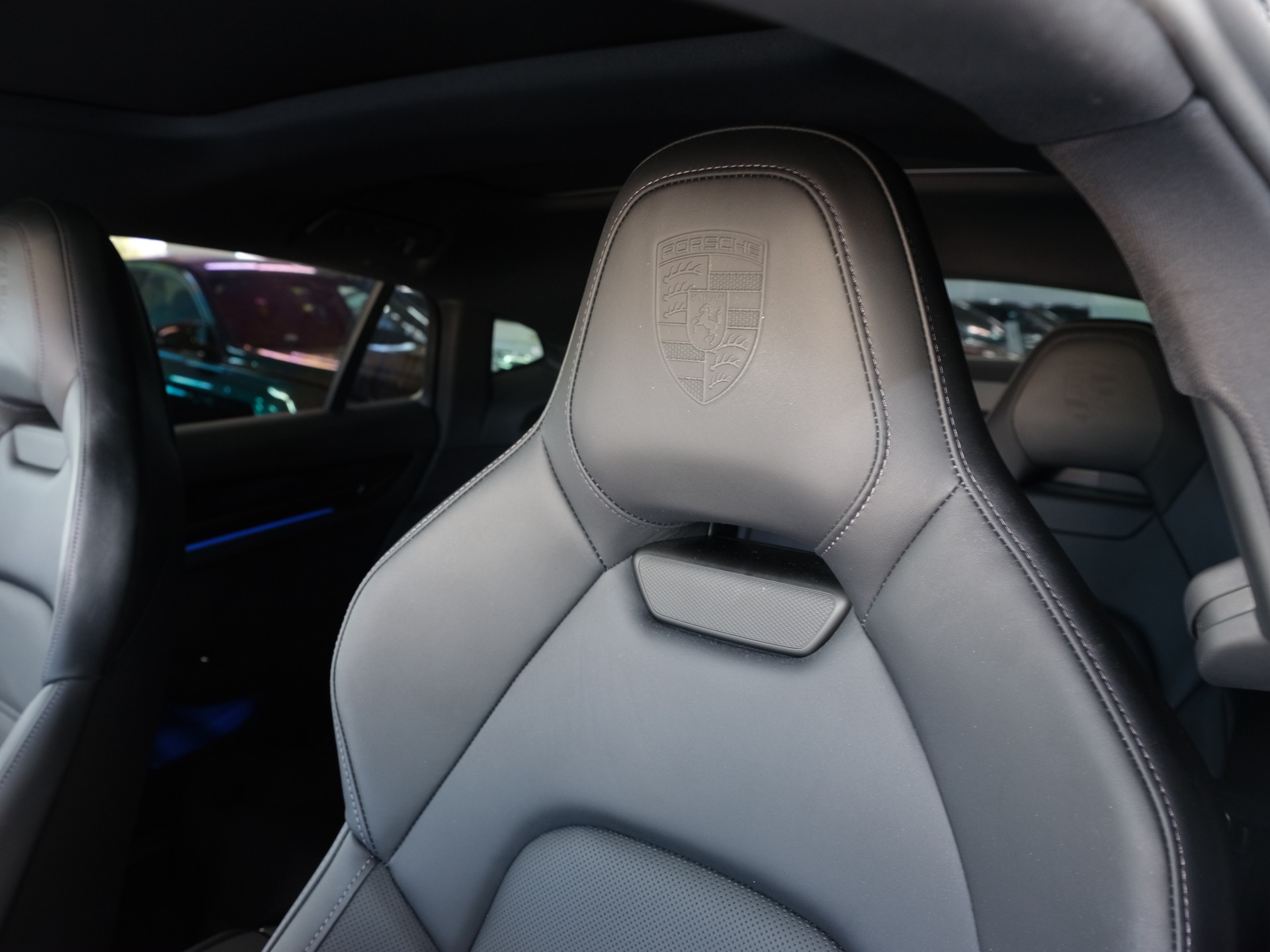 PORSCHE Panamera 4 PDK *Porsche Aproved* *Sport Chrono* *360 Kamera*-image-19