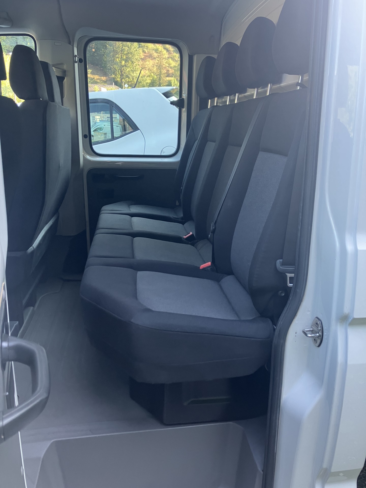 VW Crafter 35 2.0 BiTDI Entry L4-image-8