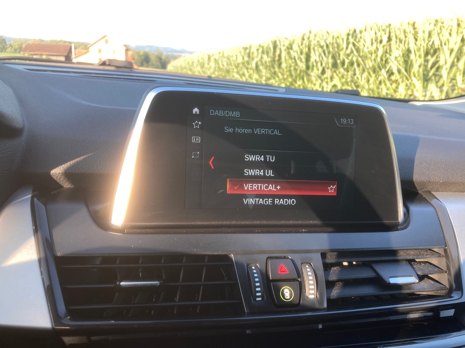 BMW 218d xDrive Gran Tourer Steptronic-image-13