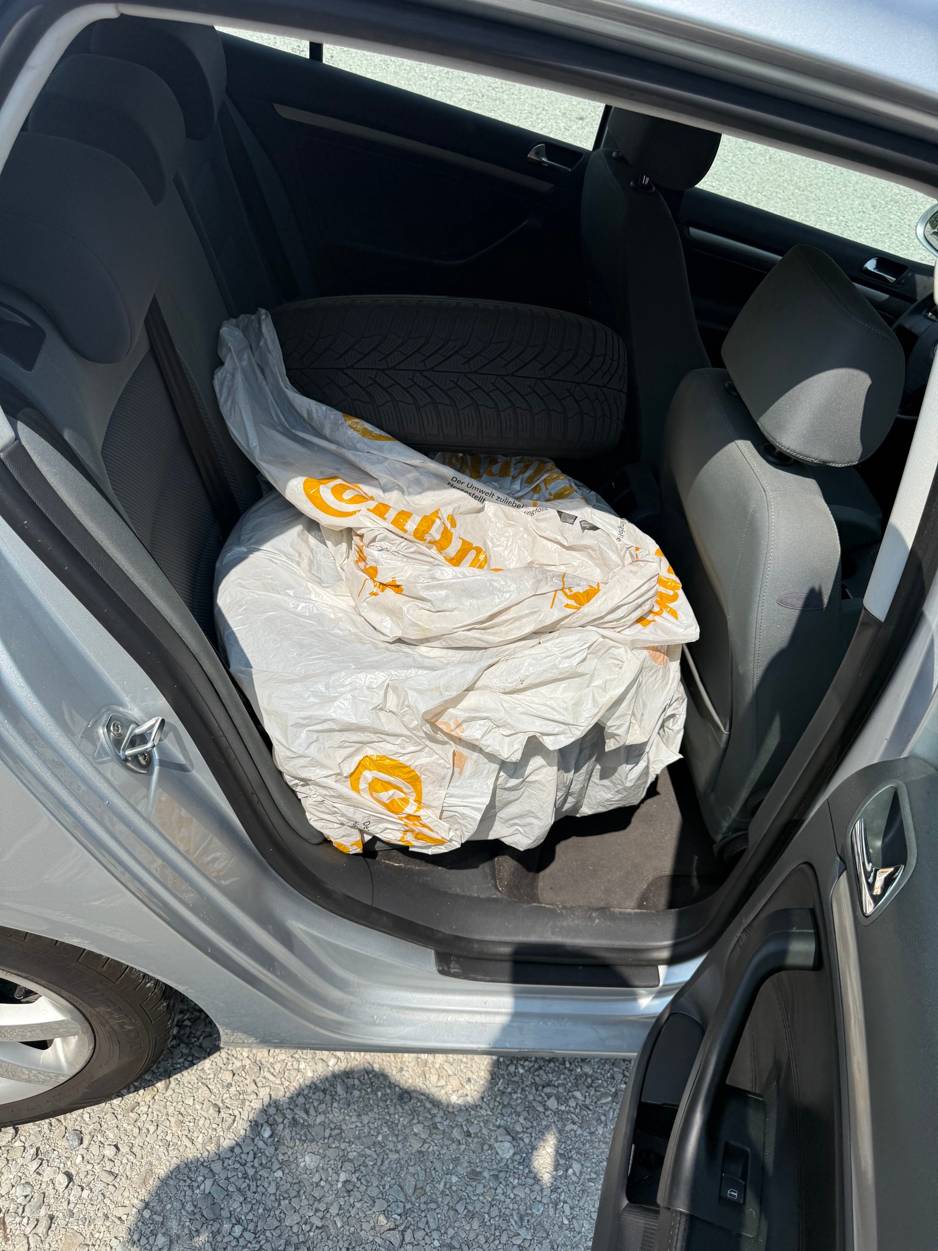 VW Golf 2.0 FSI Comfortline-image-8