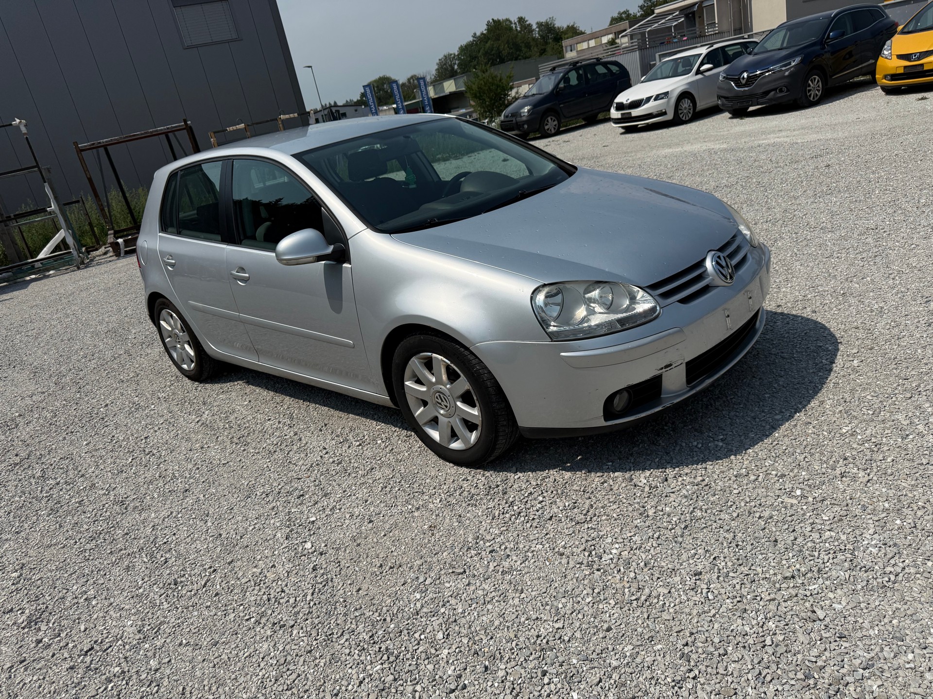 VW Golf 2.0 FSI Comfortline-image-2
