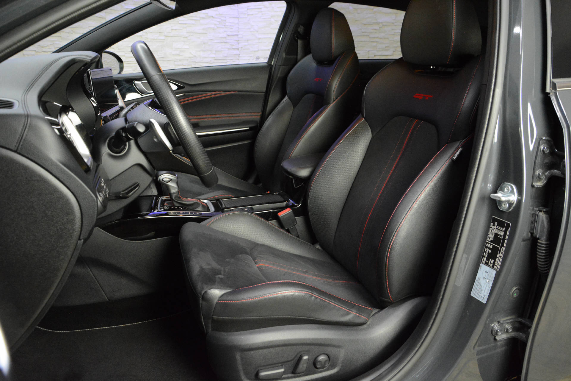 KIA ProCeed 1.6 T-GDi GT-image-8
