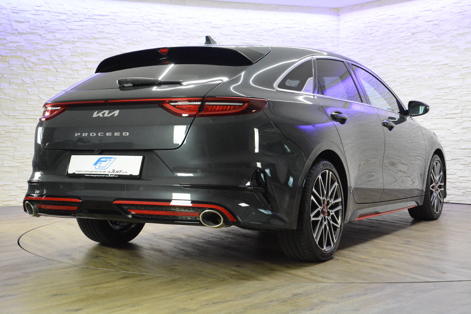 KIA ProCeed 1.6 T-GDi GT-image-4
