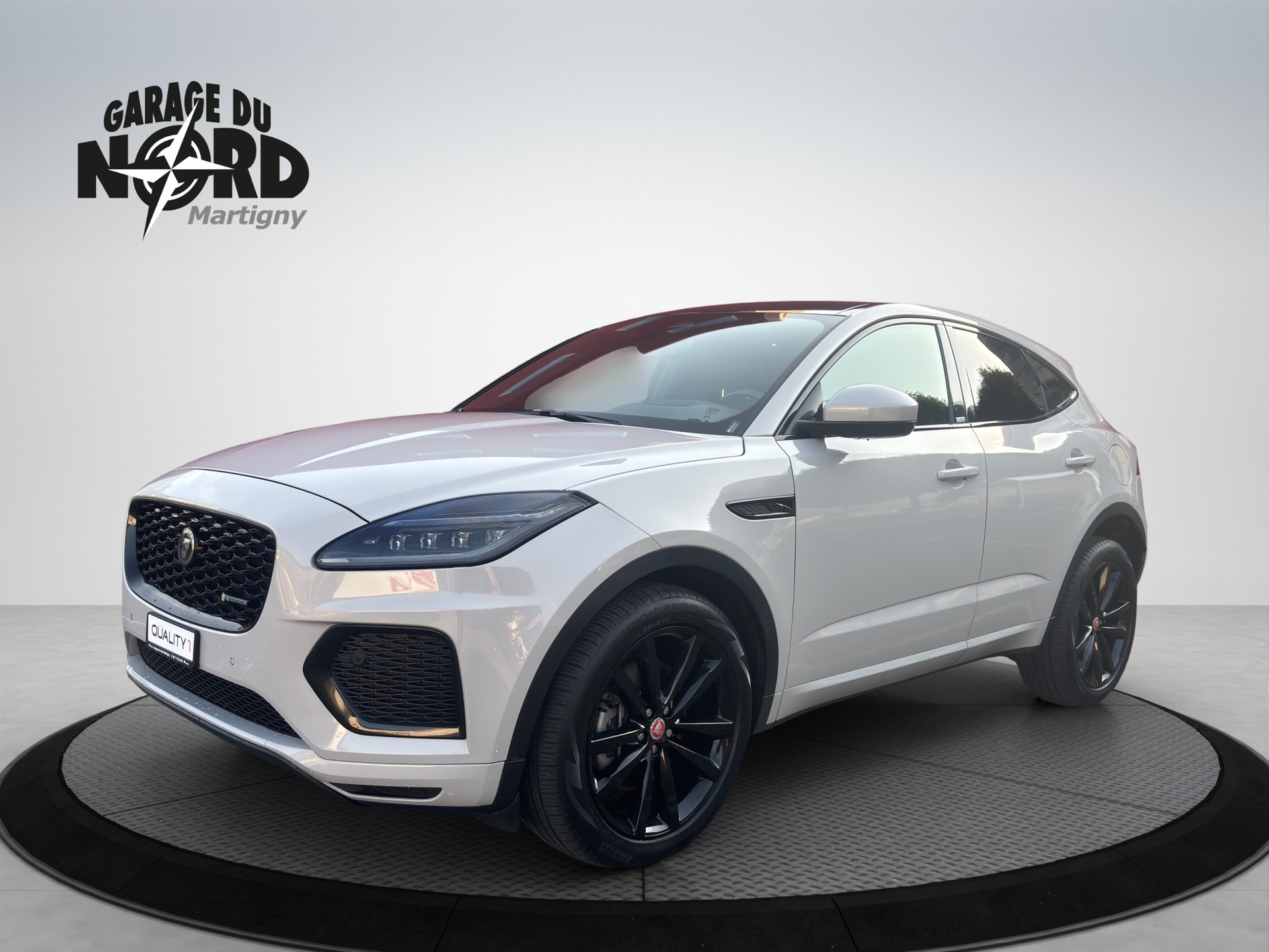 JAGUAR E-Pace 1.5 P300e R-Dynamic AWD SE-image-0
