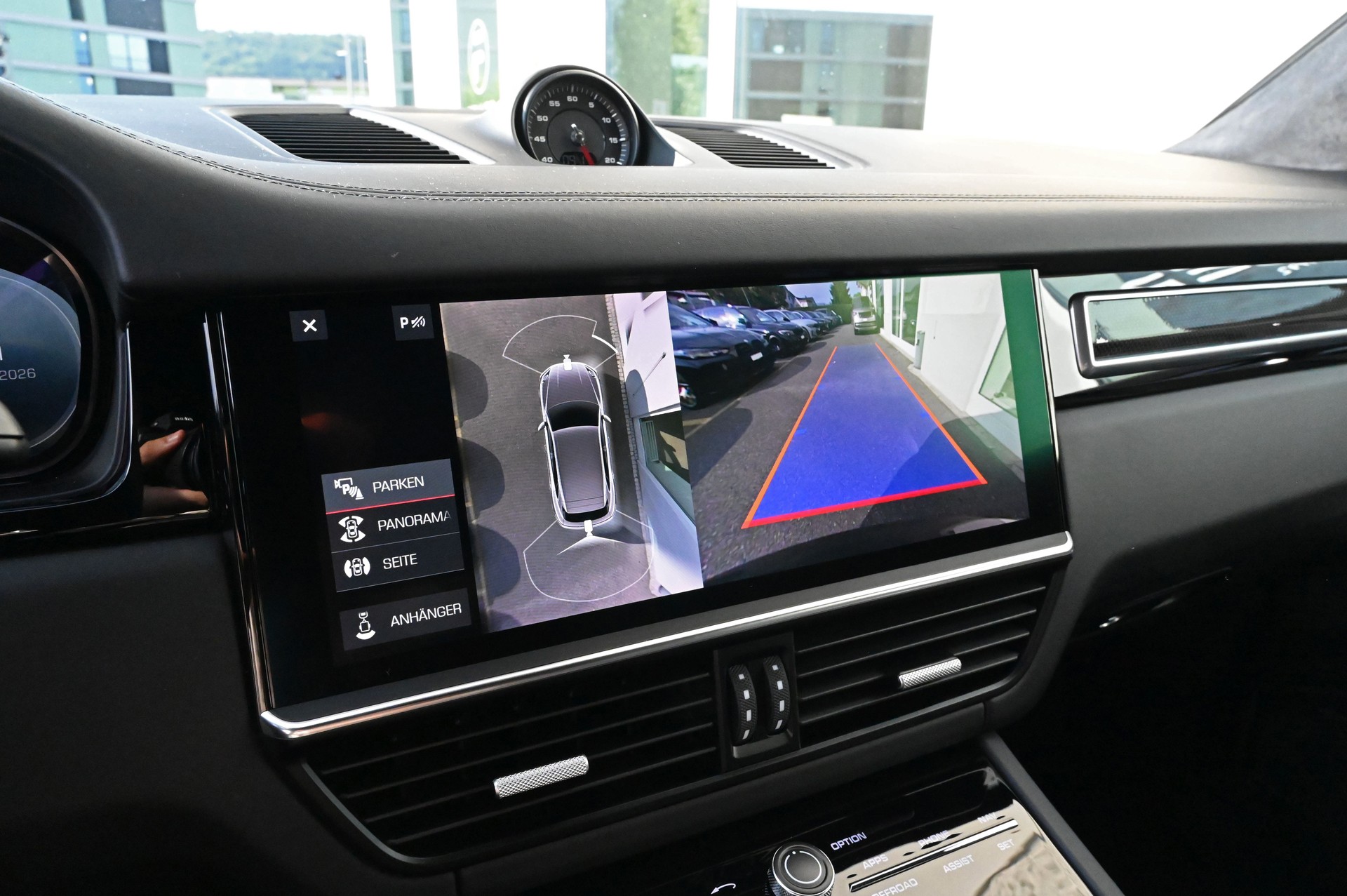 PORSCHE Cayenne Turbo-image-13