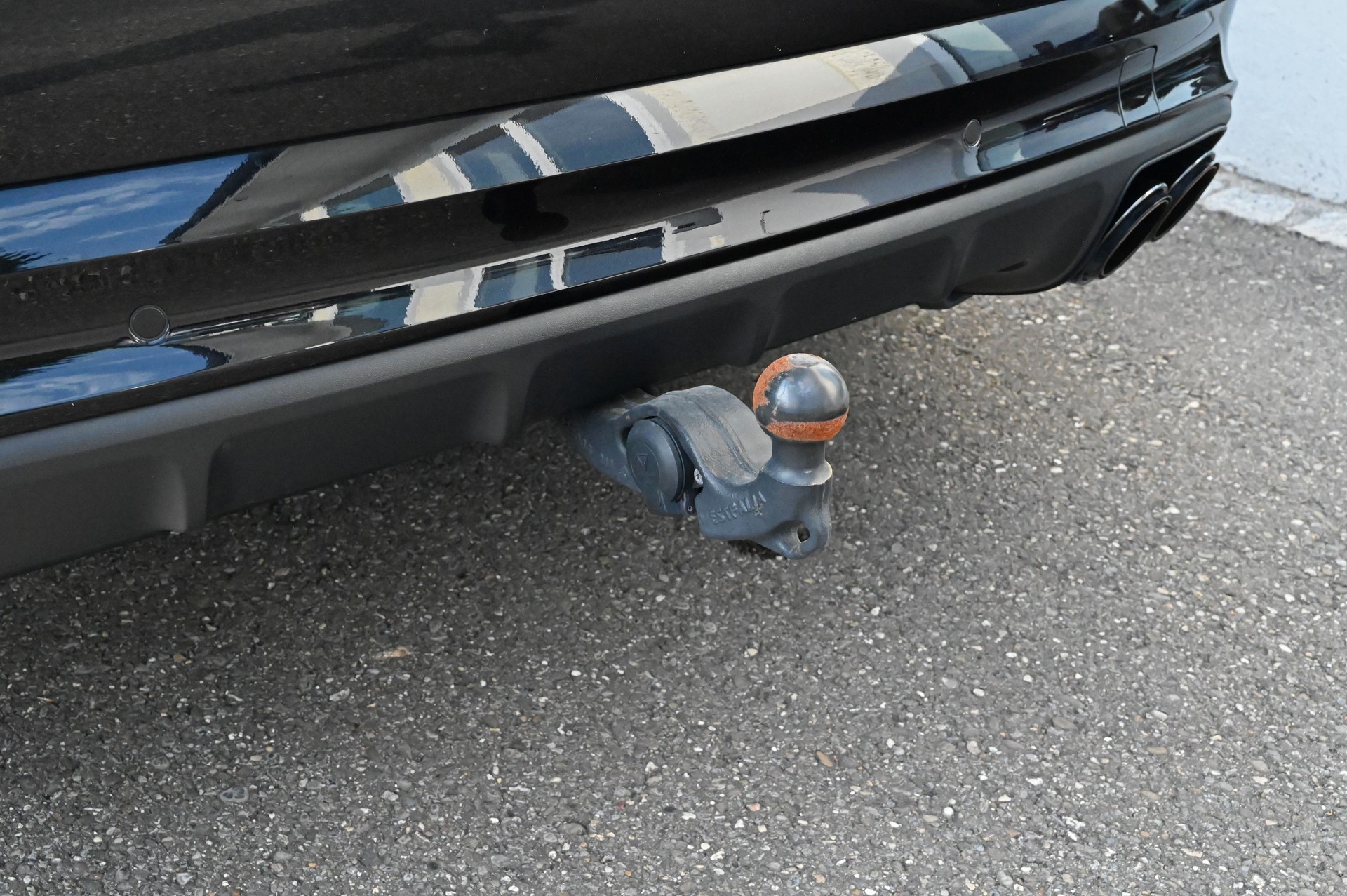 PORSCHE Cayenne Turbo-image-22