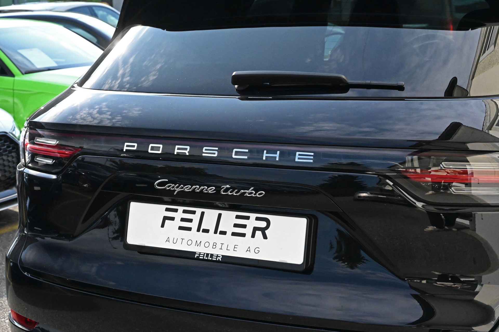 PORSCHE Cayenne Turbo-image-8