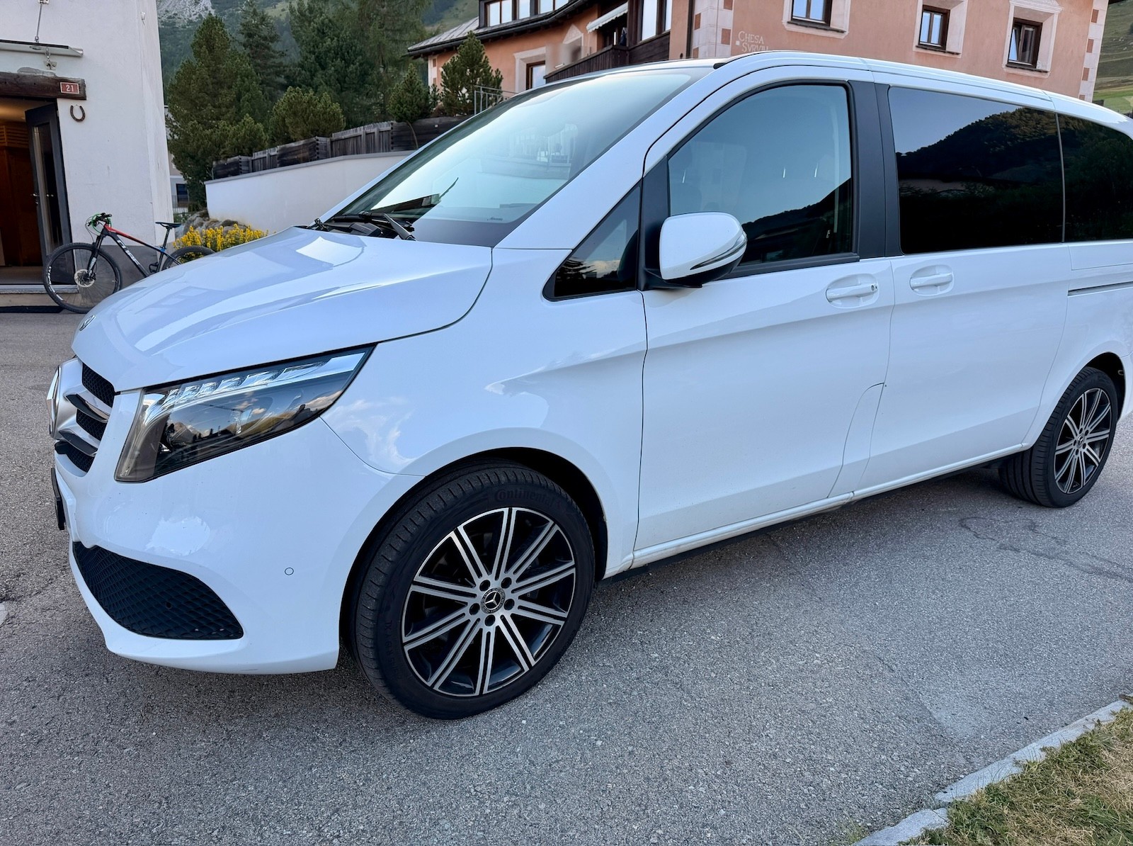 MERCEDES-BENZ V 250 d Trend kurz-image-1