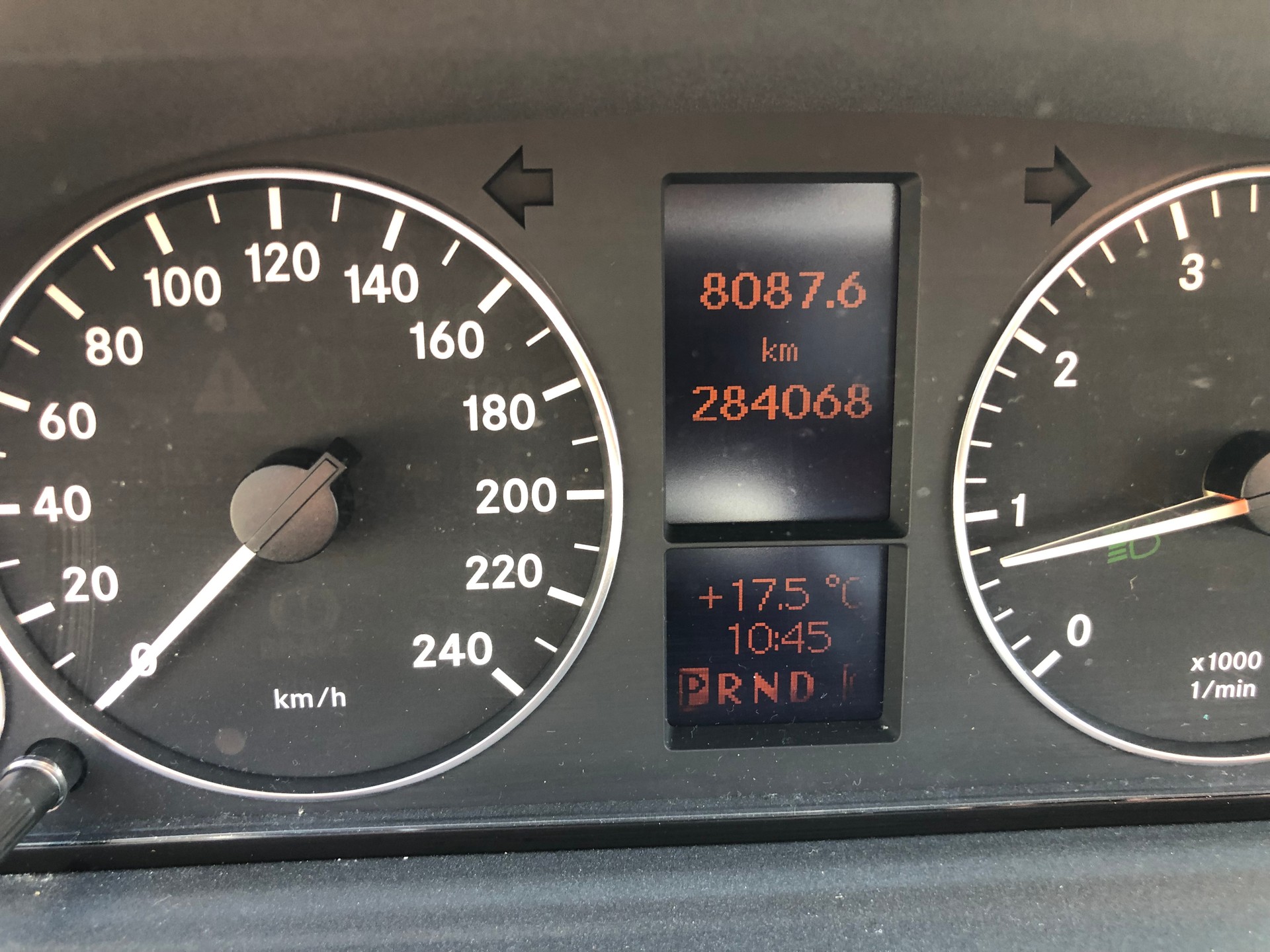 MERCEDES-BENZ A 160 (150) Classic Autotronic-image-13