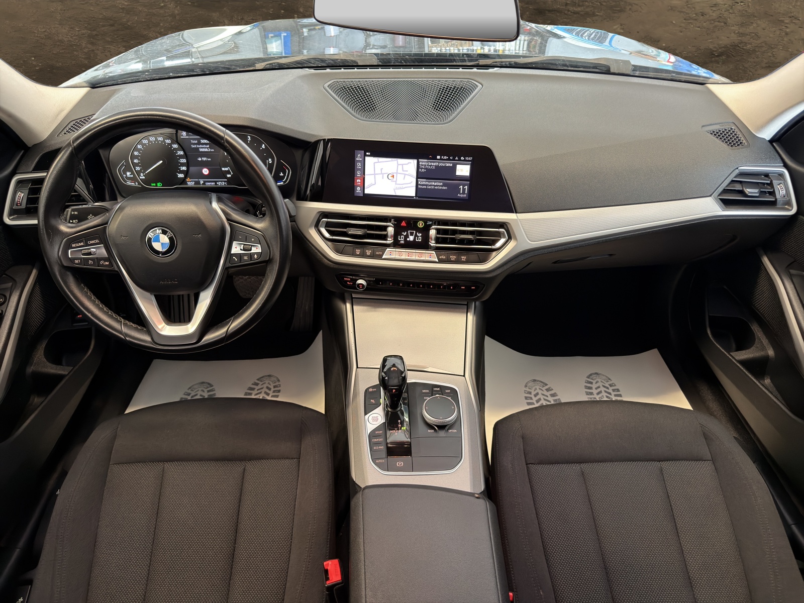 BMW 318d 48V Touring Steptronic-image-3