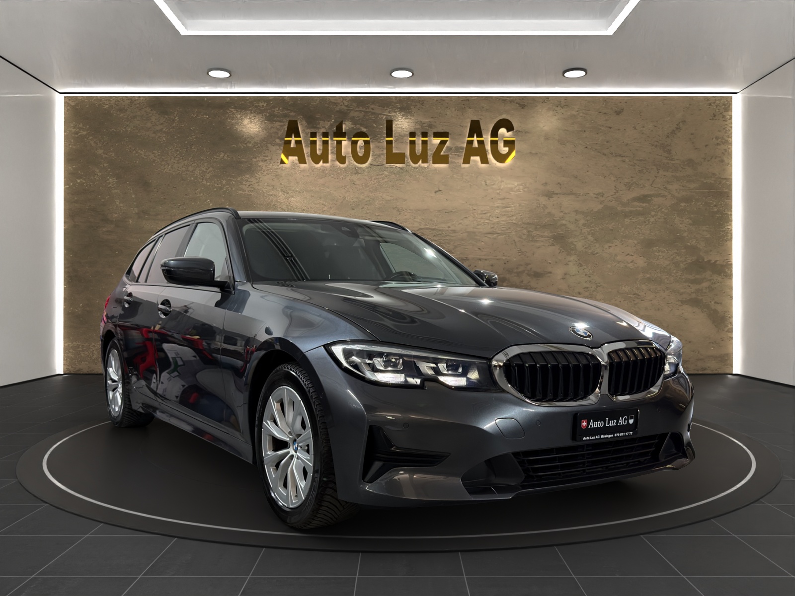 BMW 318d 48V Touring Steptronic-image-6