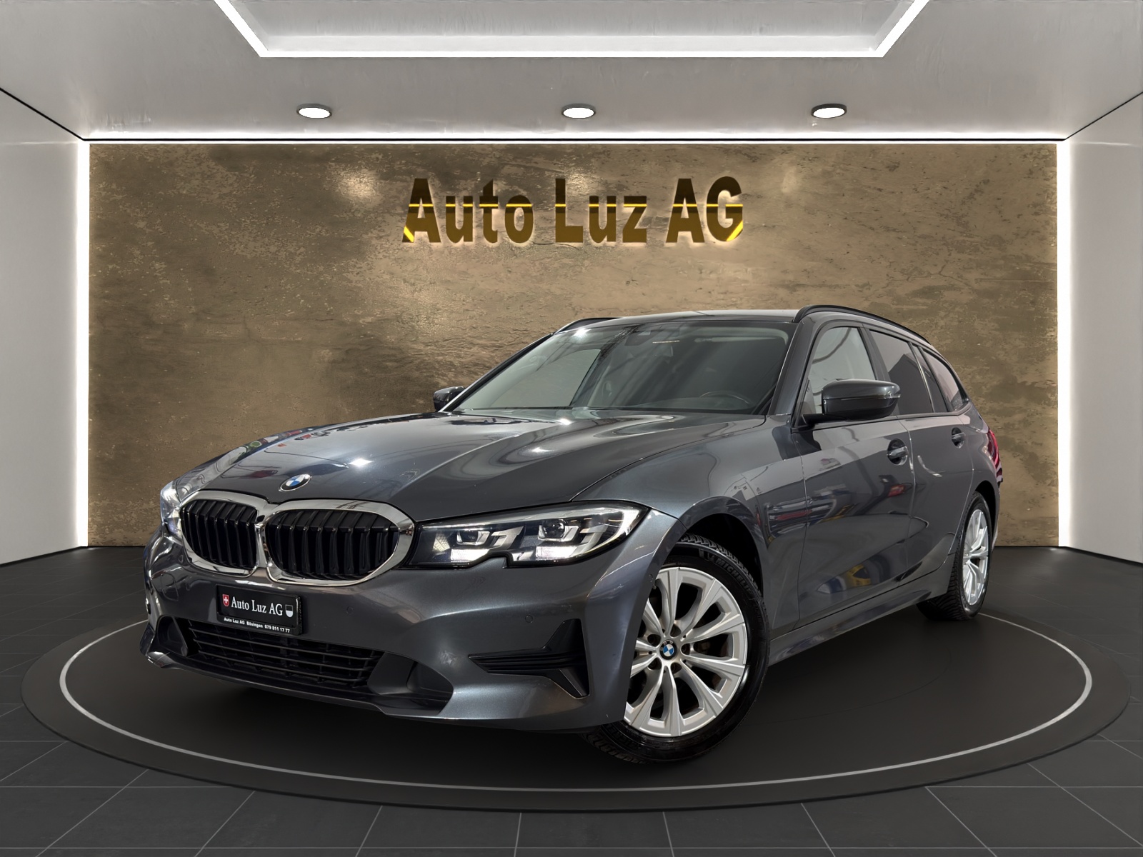 BMW 318d 48V Touring Steptronic-image-0