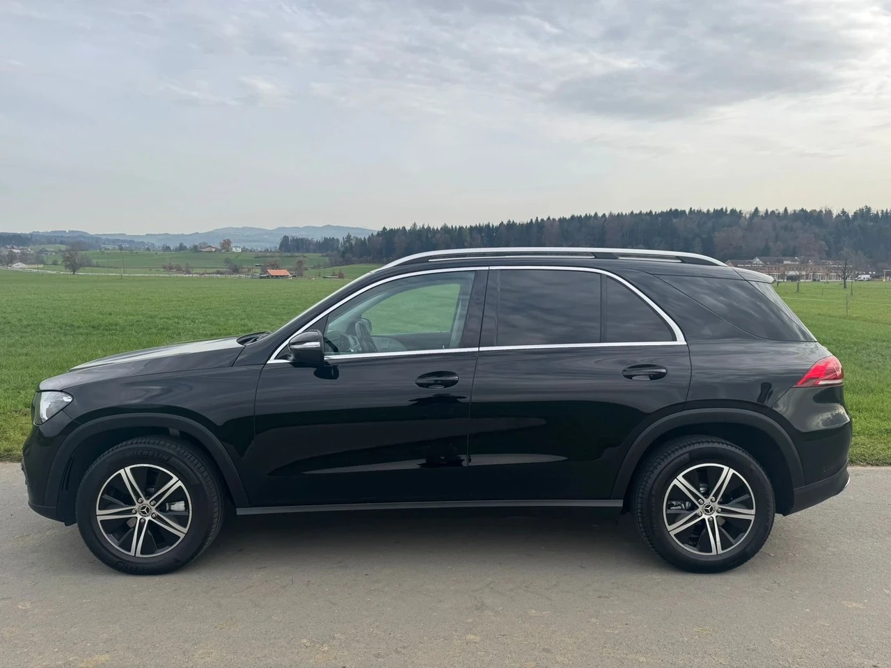 MERCEDES-BENZ GLE 300 d 4Matic 9G-Tronic-image-5